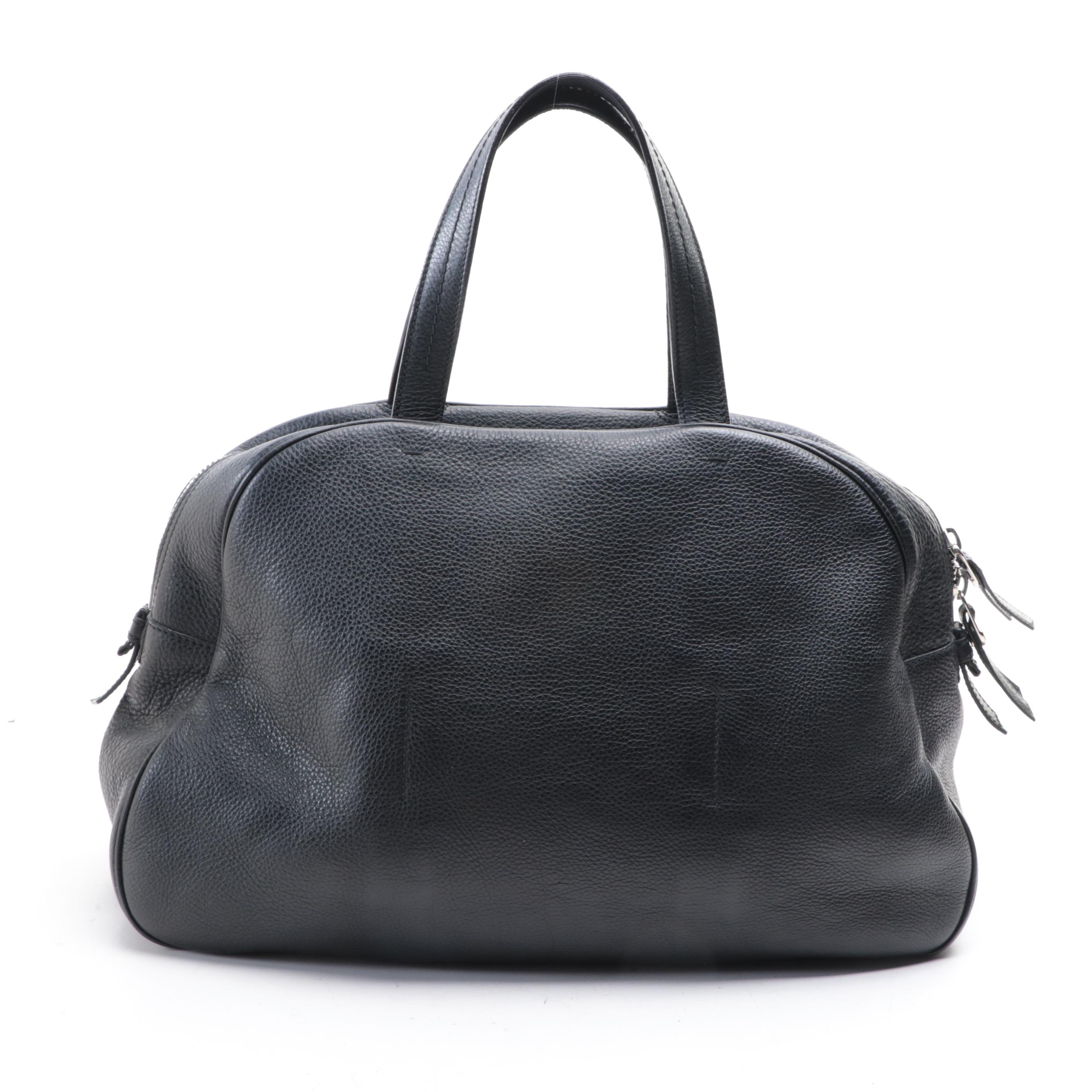 Yves Saint Laurent Y Bow Bag in Grain Leather with Zip Pouch