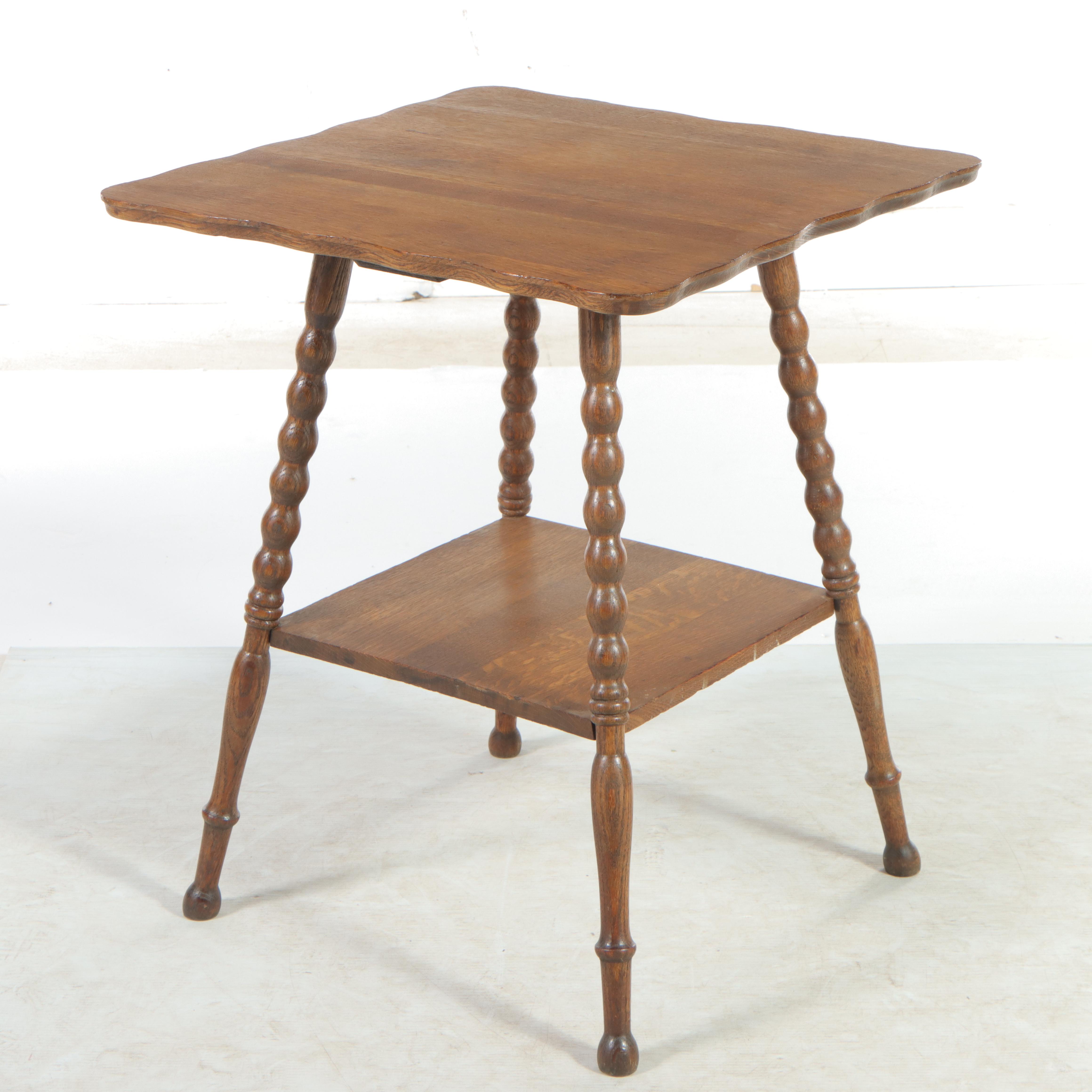 Late Victorian Quartersawn and Bobbin-Turned Oak Parlor Table, circa 1900