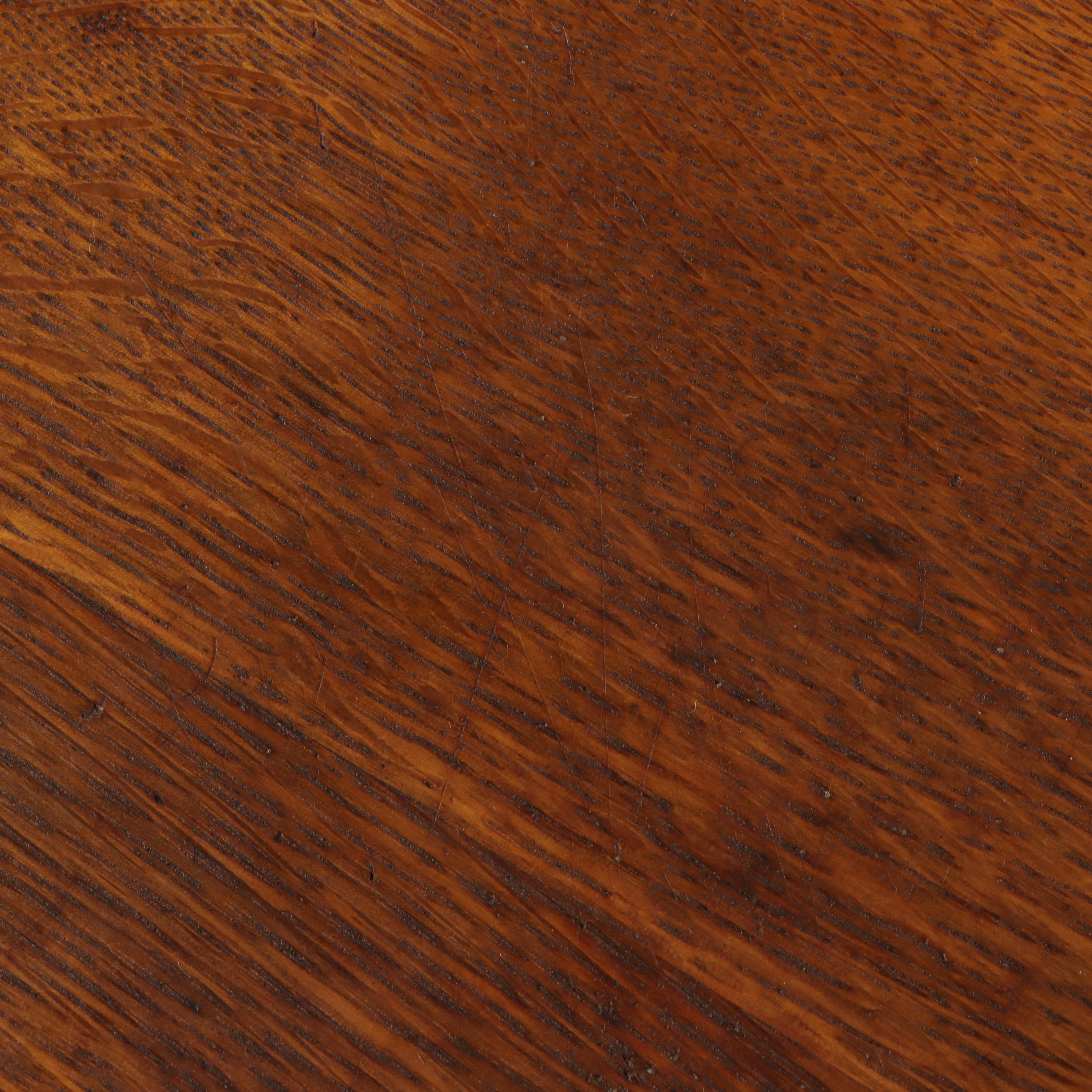 Late Victorian Quartersawn and Bobbin-Turned Oak Parlor Table, circa 1900