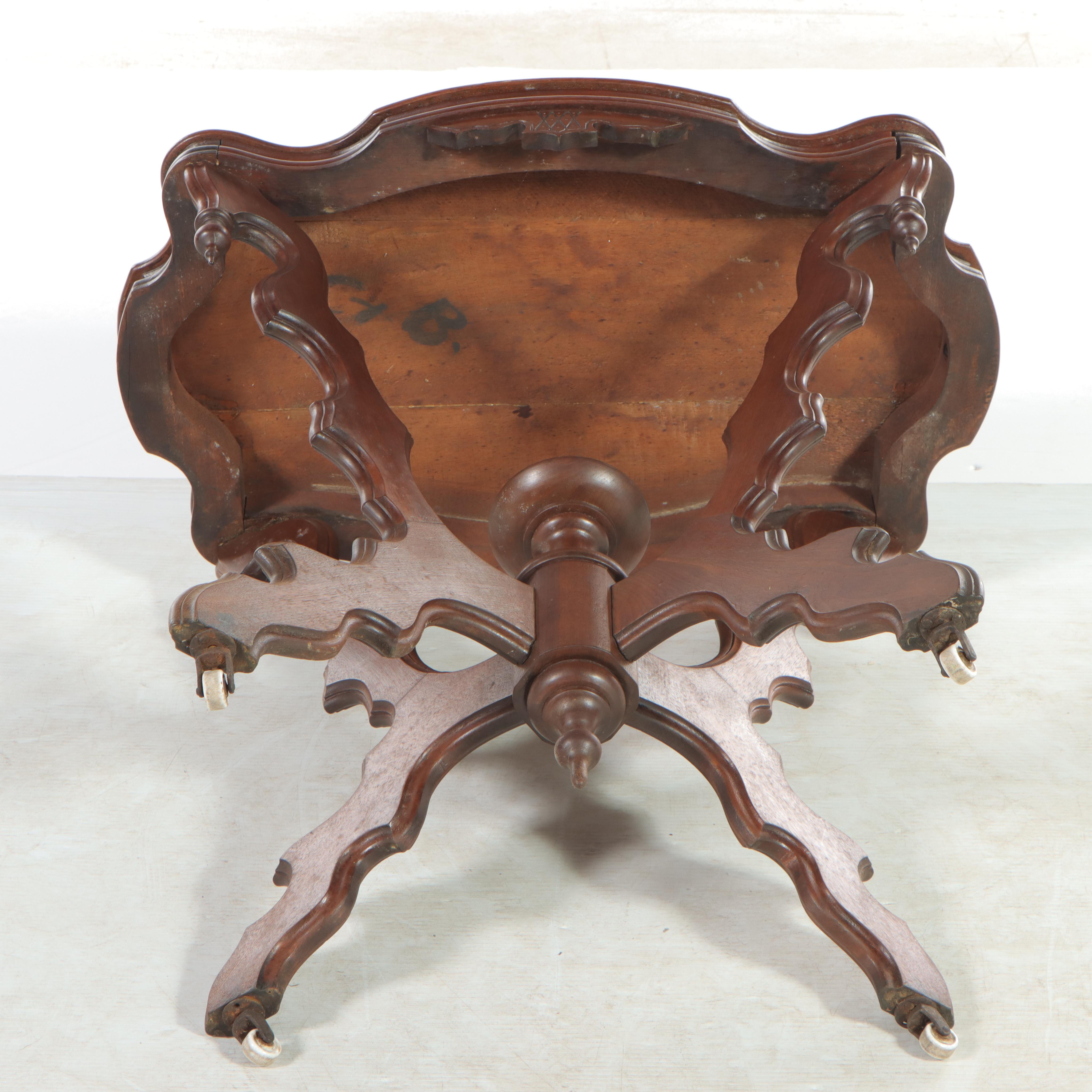 Victorian Walnut Parlor Table, Late 19th Century