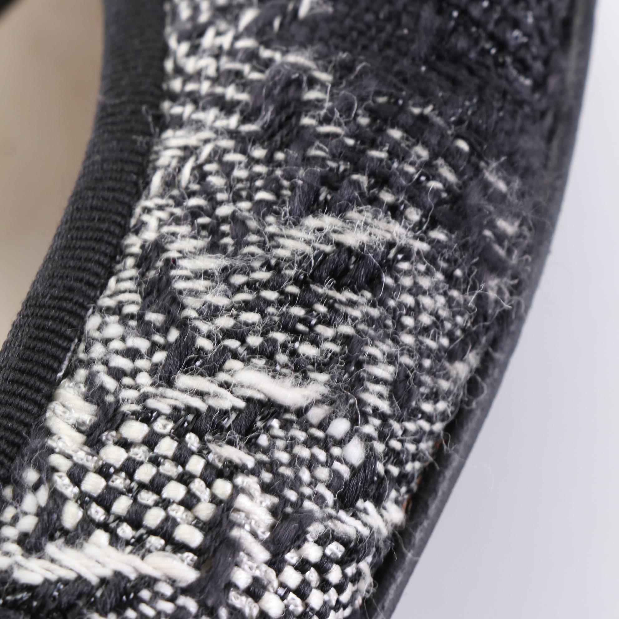 Chanel CC Ballerina Flats in Cotton Tweed and Patent Leather