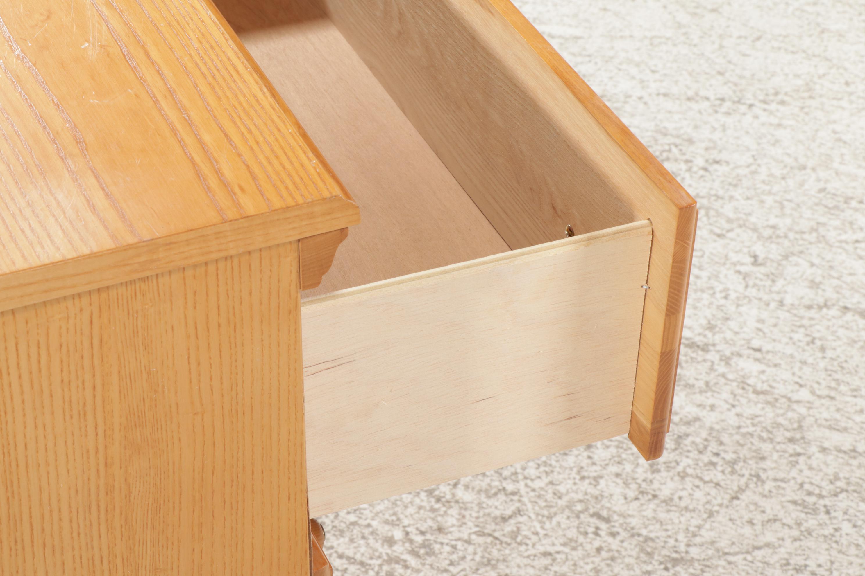 Bassett Furniture Ash Bedroom Suite with Desk and Twin Bed