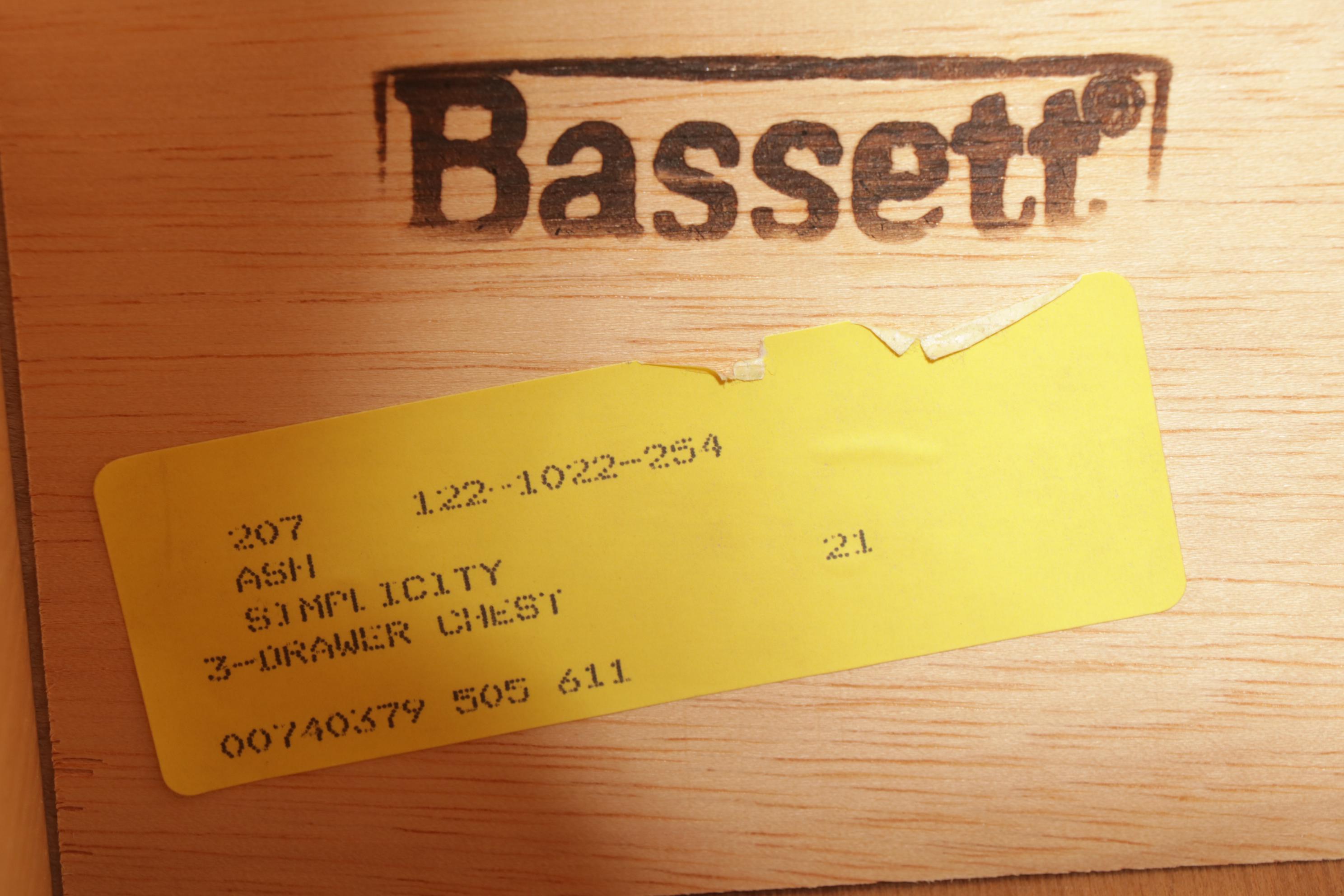 Bassett Furniture Ash Bedroom Suite with Desk and Twin Bed