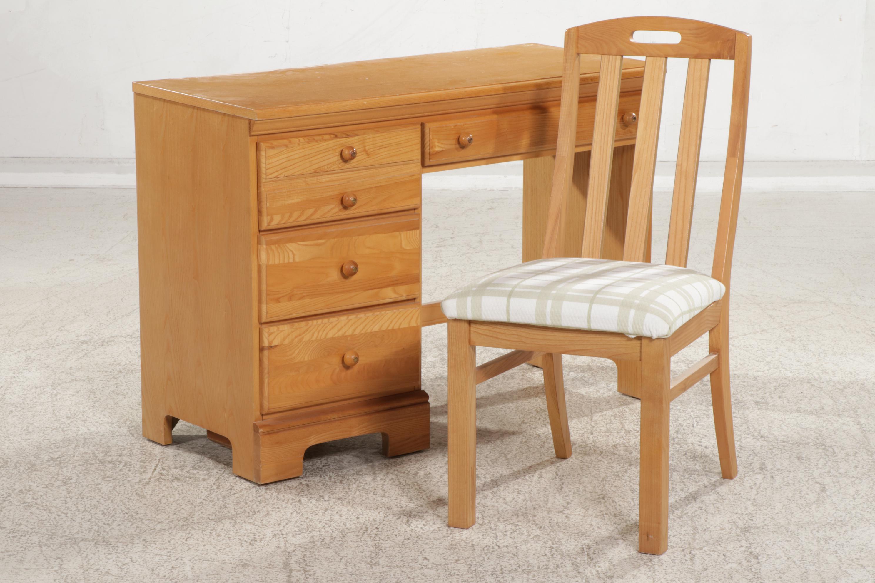 Bassett Furniture Ash Bedroom Suite with Desk and Twin Bed