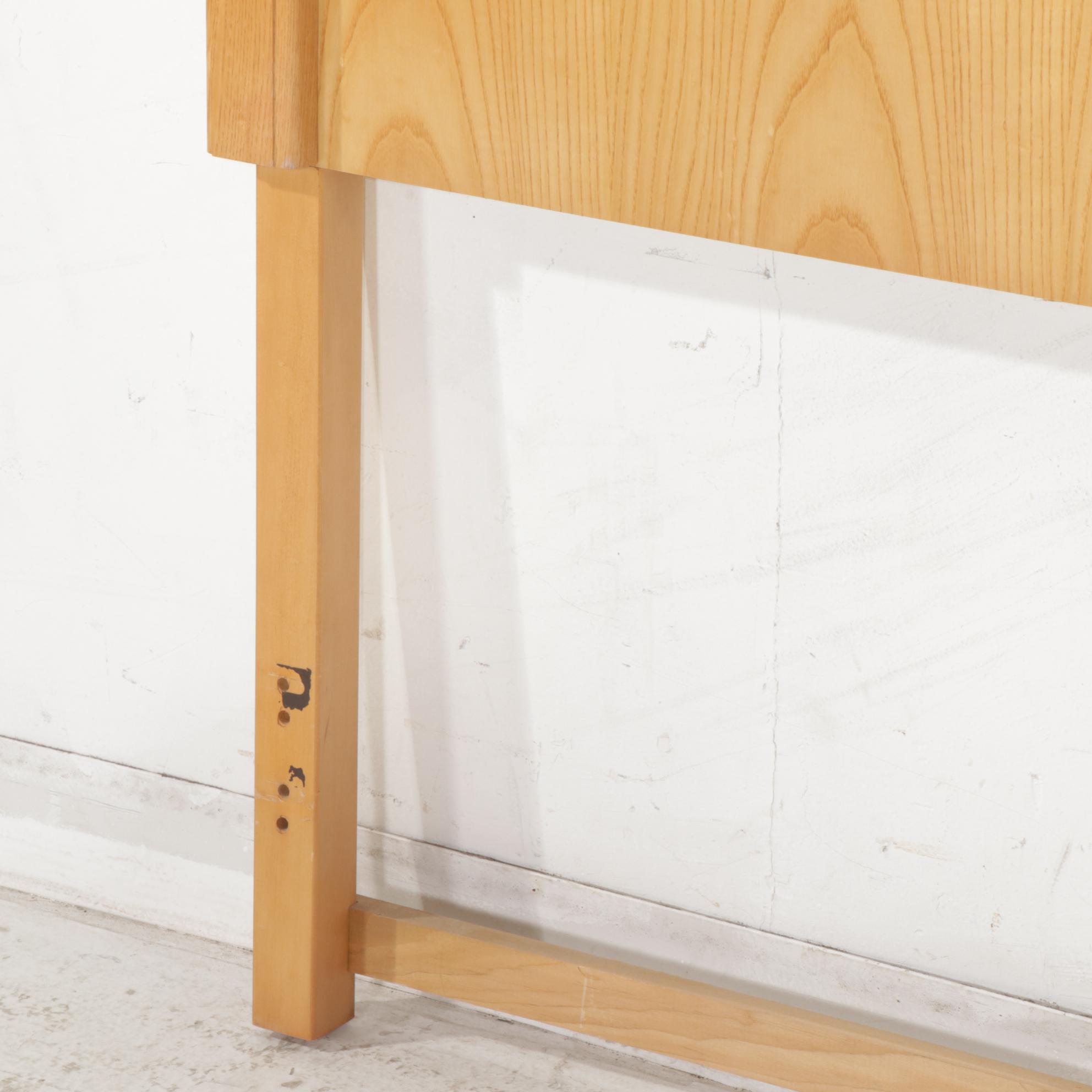 Bassett Furniture Ash Bedroom Suite with Desk and Twin Bed