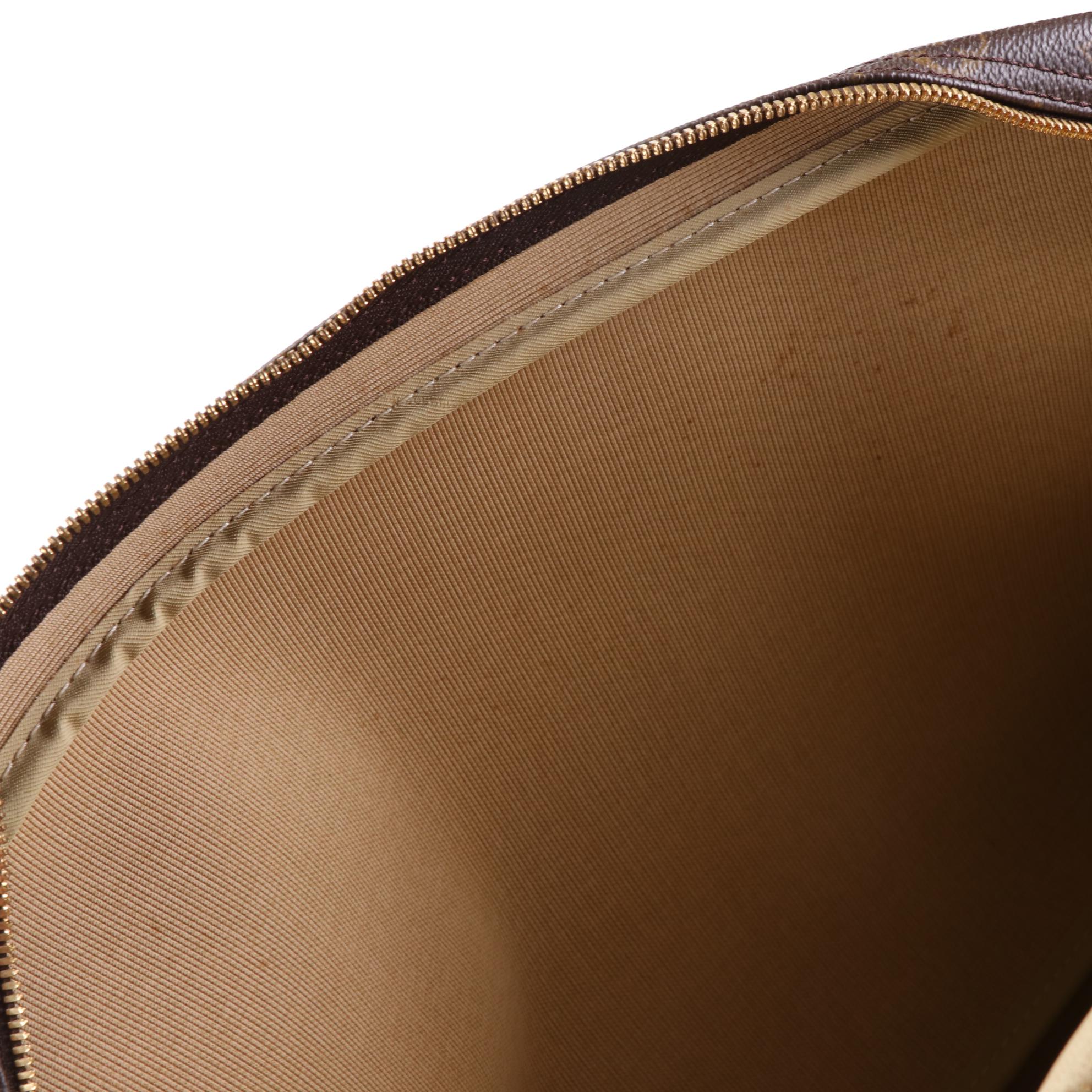 Louis Vuitton Reporter 37 Travel Bag in Monogram Canvas and Leather