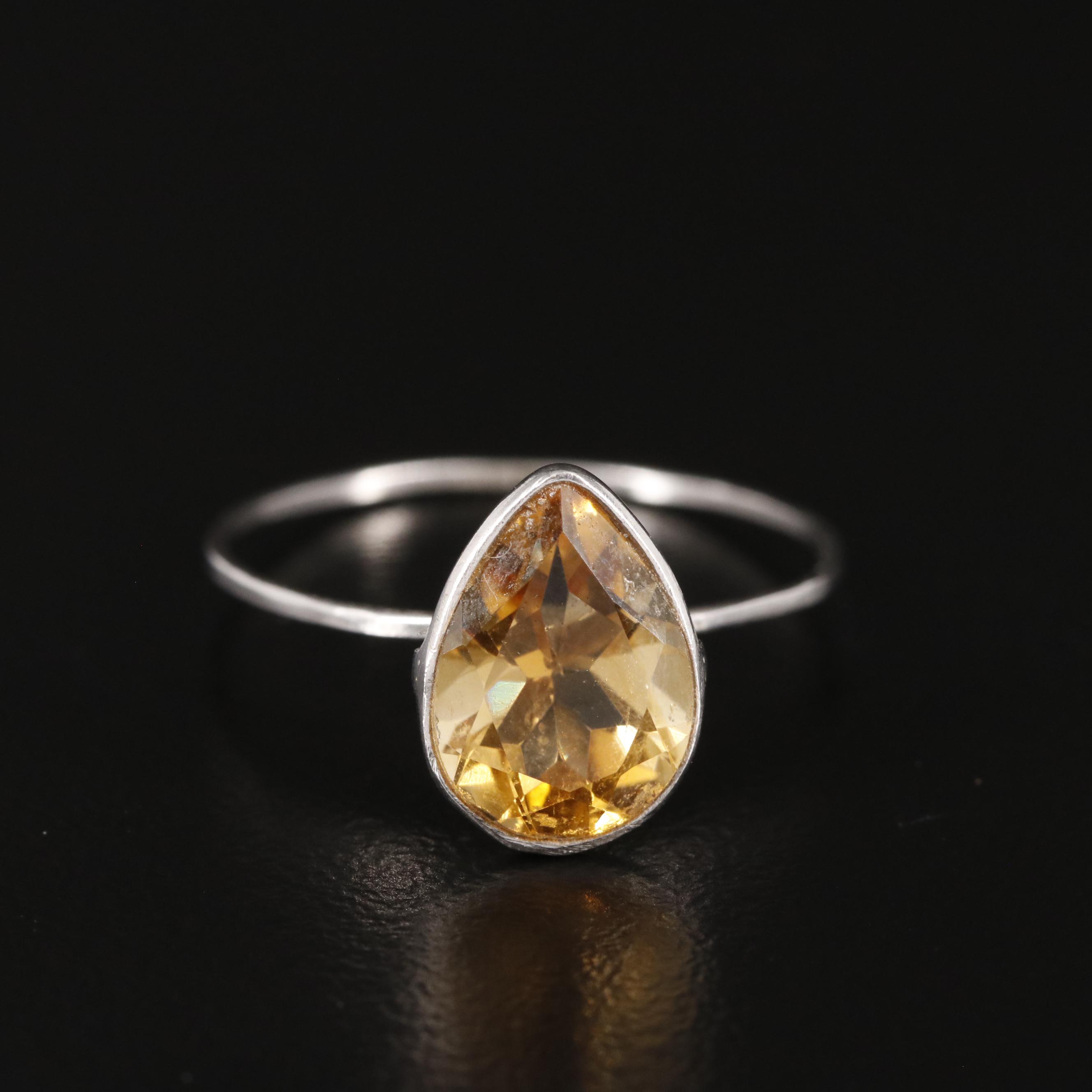 14K Citrine Solitaire Ring