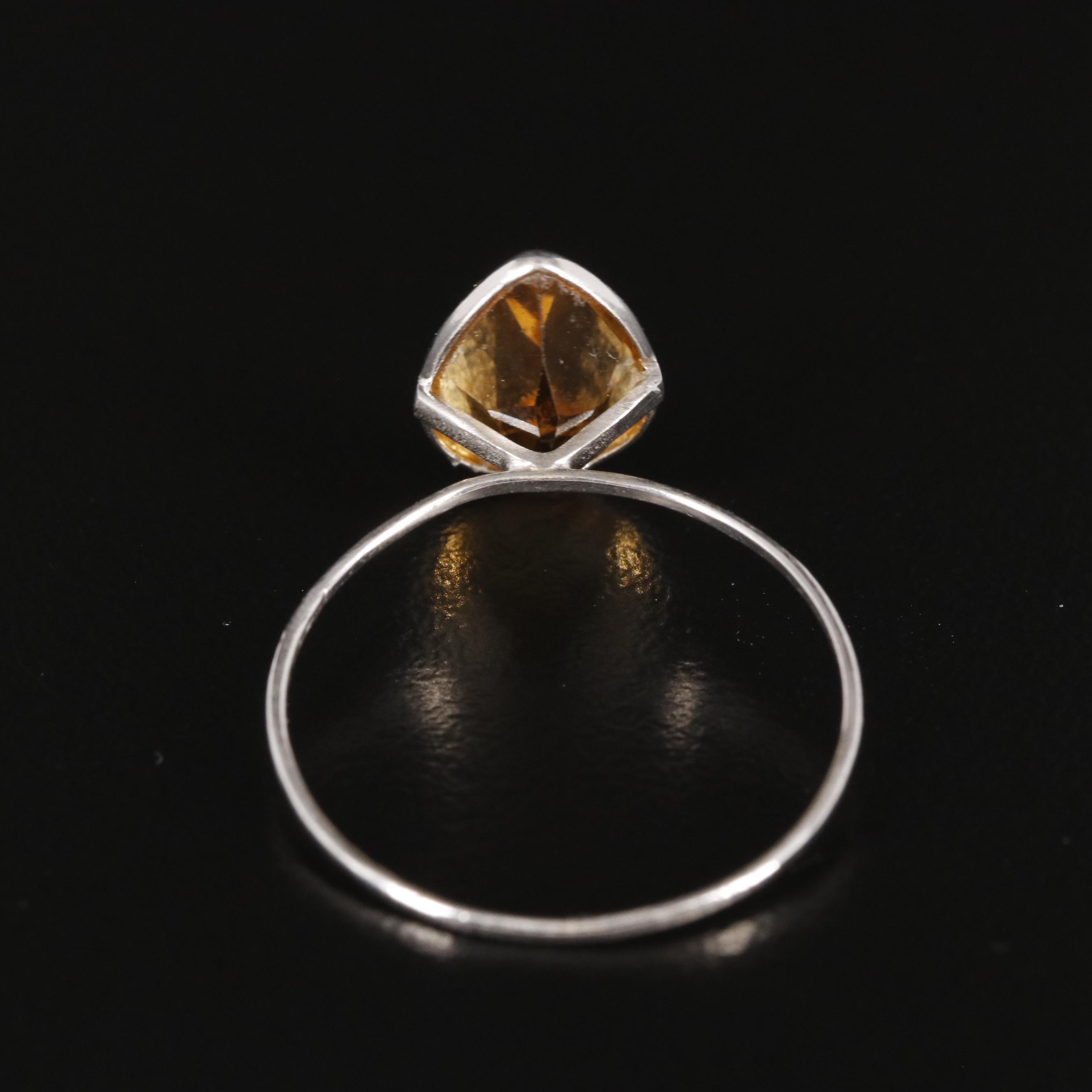 14K Citrine Solitaire Ring