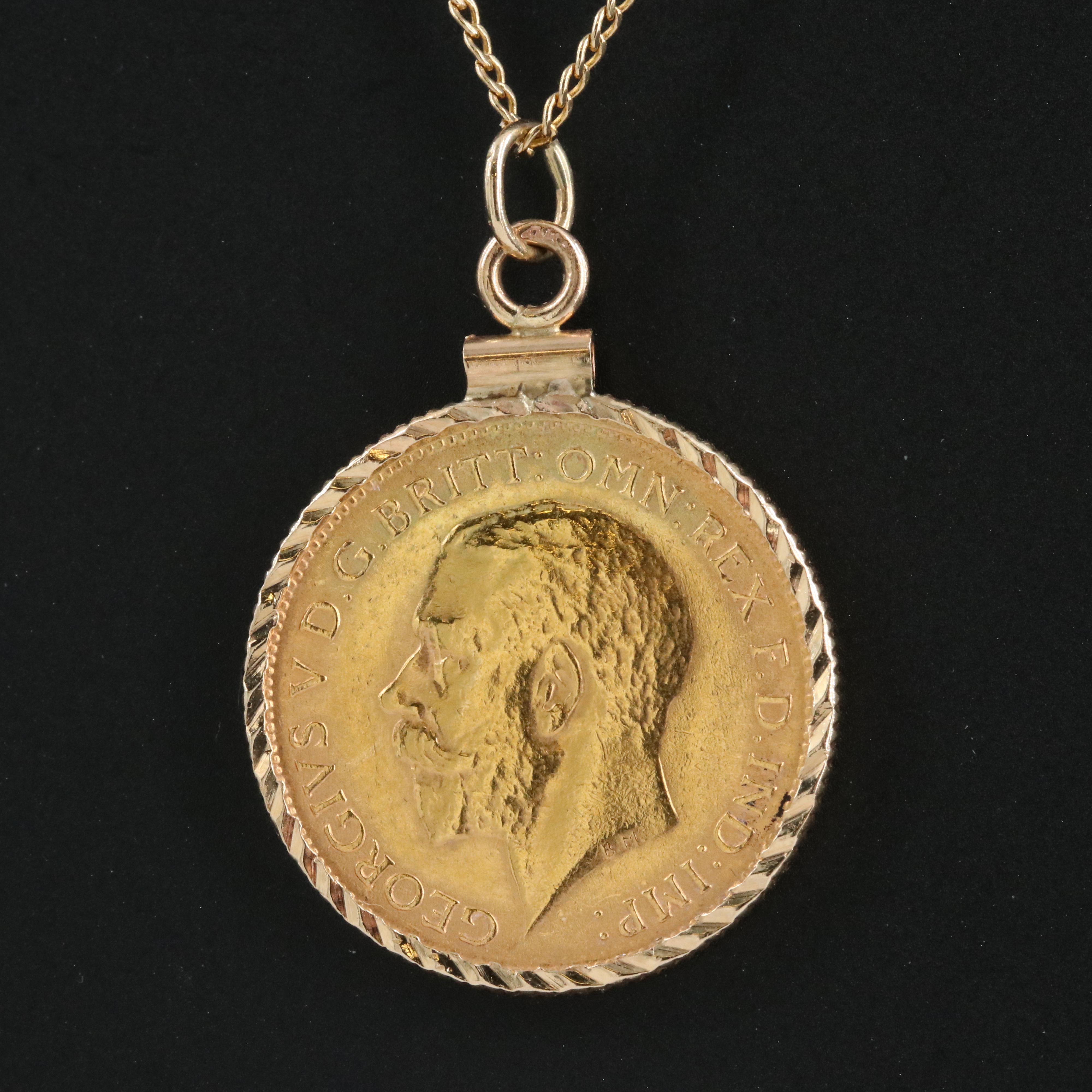 14K Necklace with 1914 Great Britain Half Sovereign Gold Coin