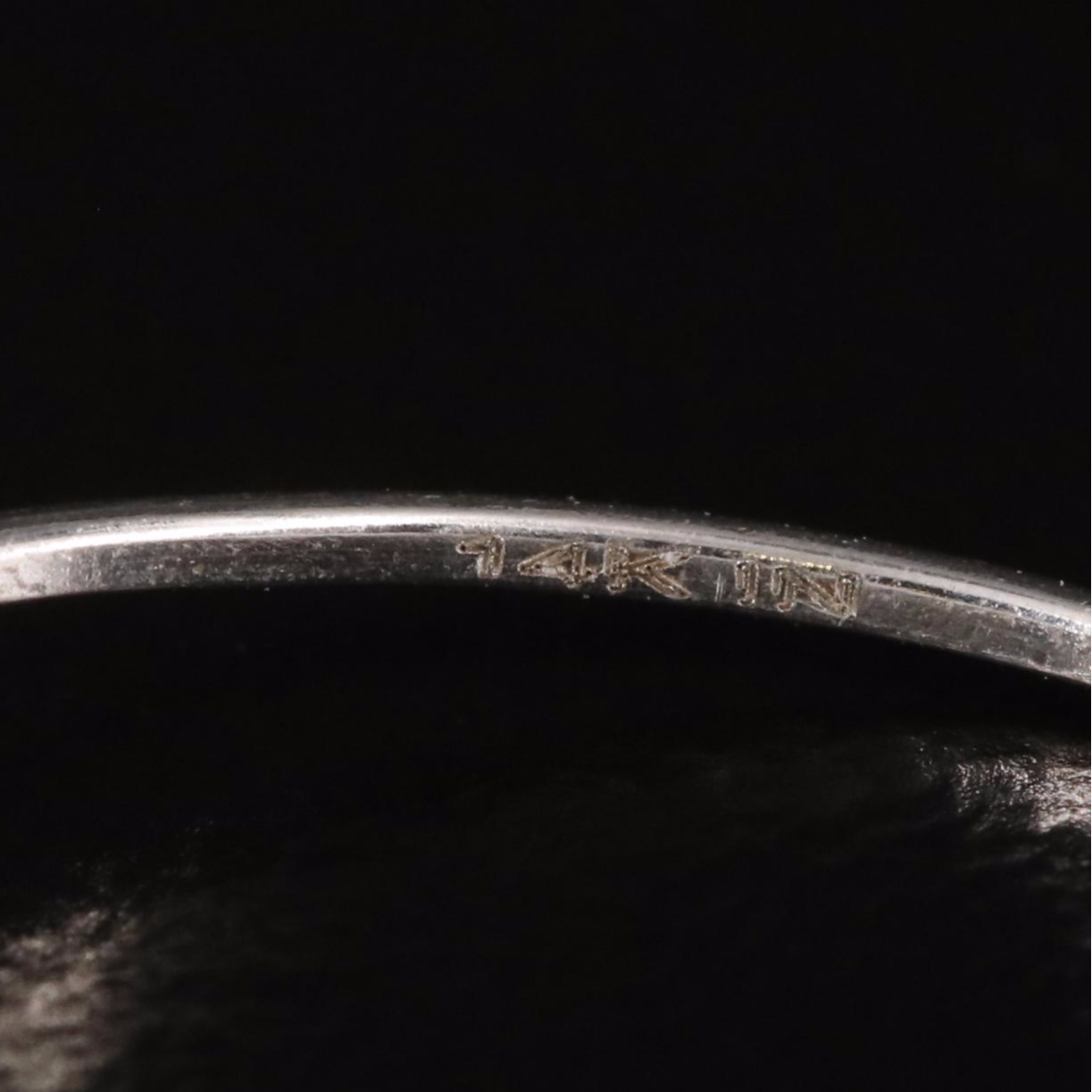 14K Citrine Solitaire Ring