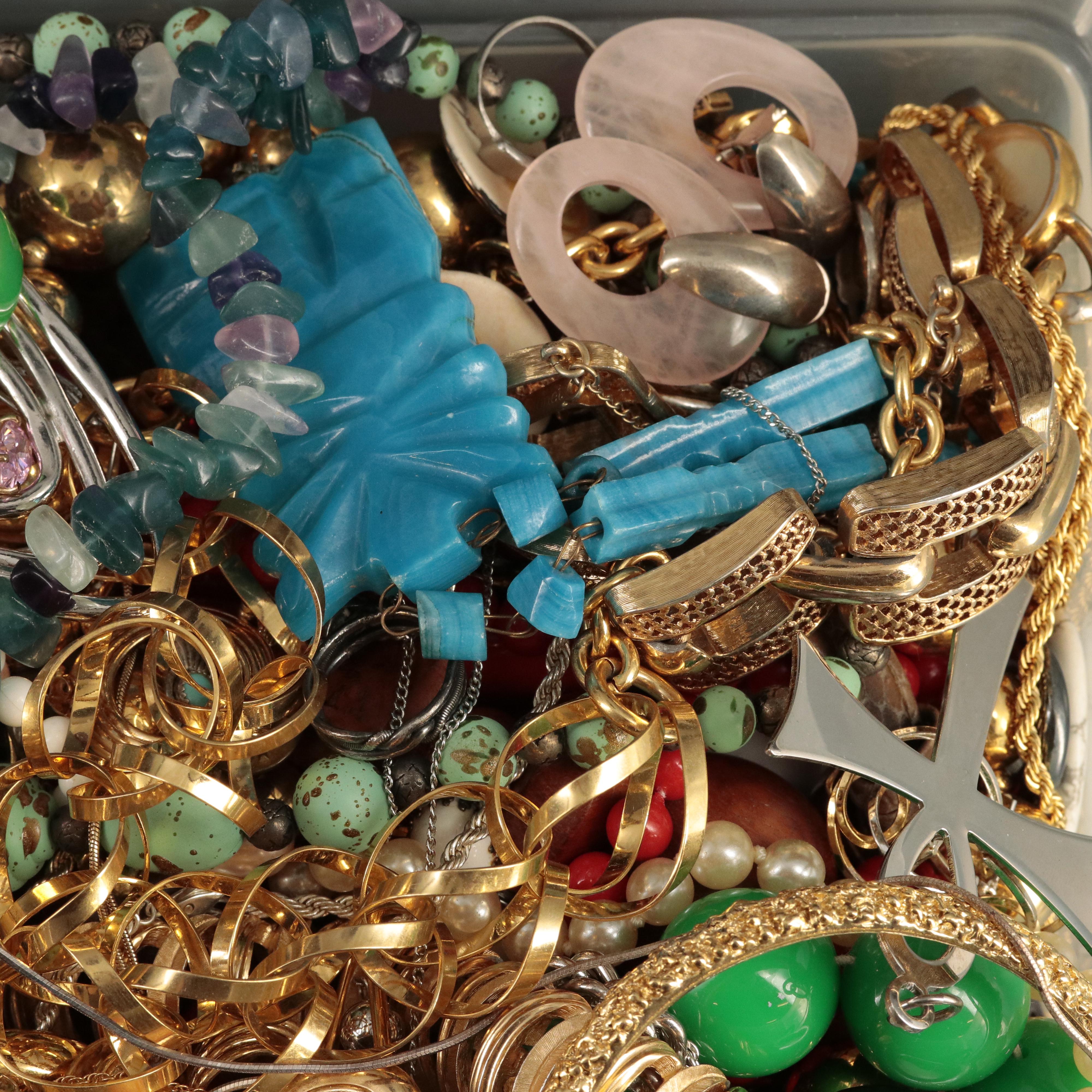 Uncommon Discoveries: Jewelry Collection