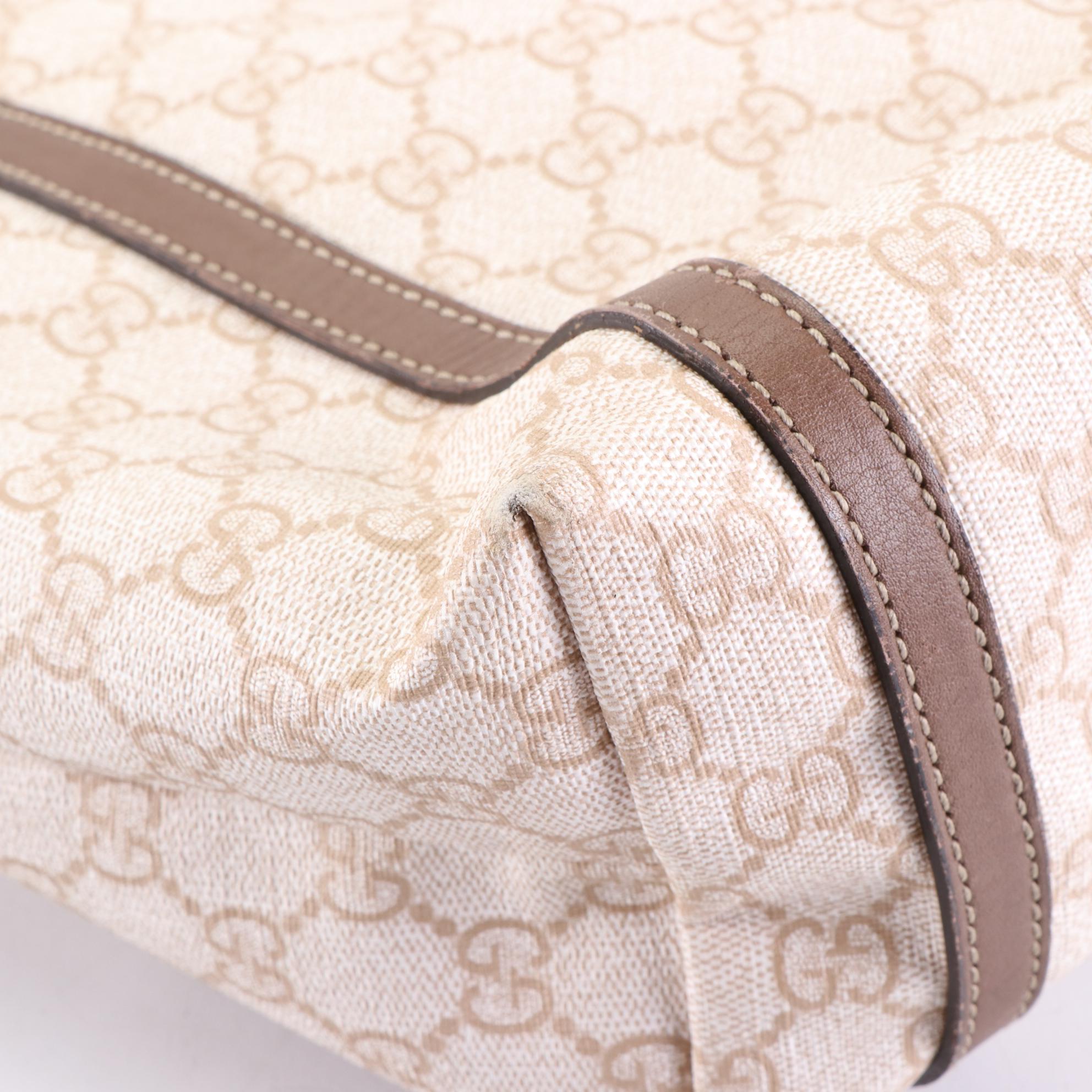 Gucci GG Supreme Canvas and Leather Shoulder Bag