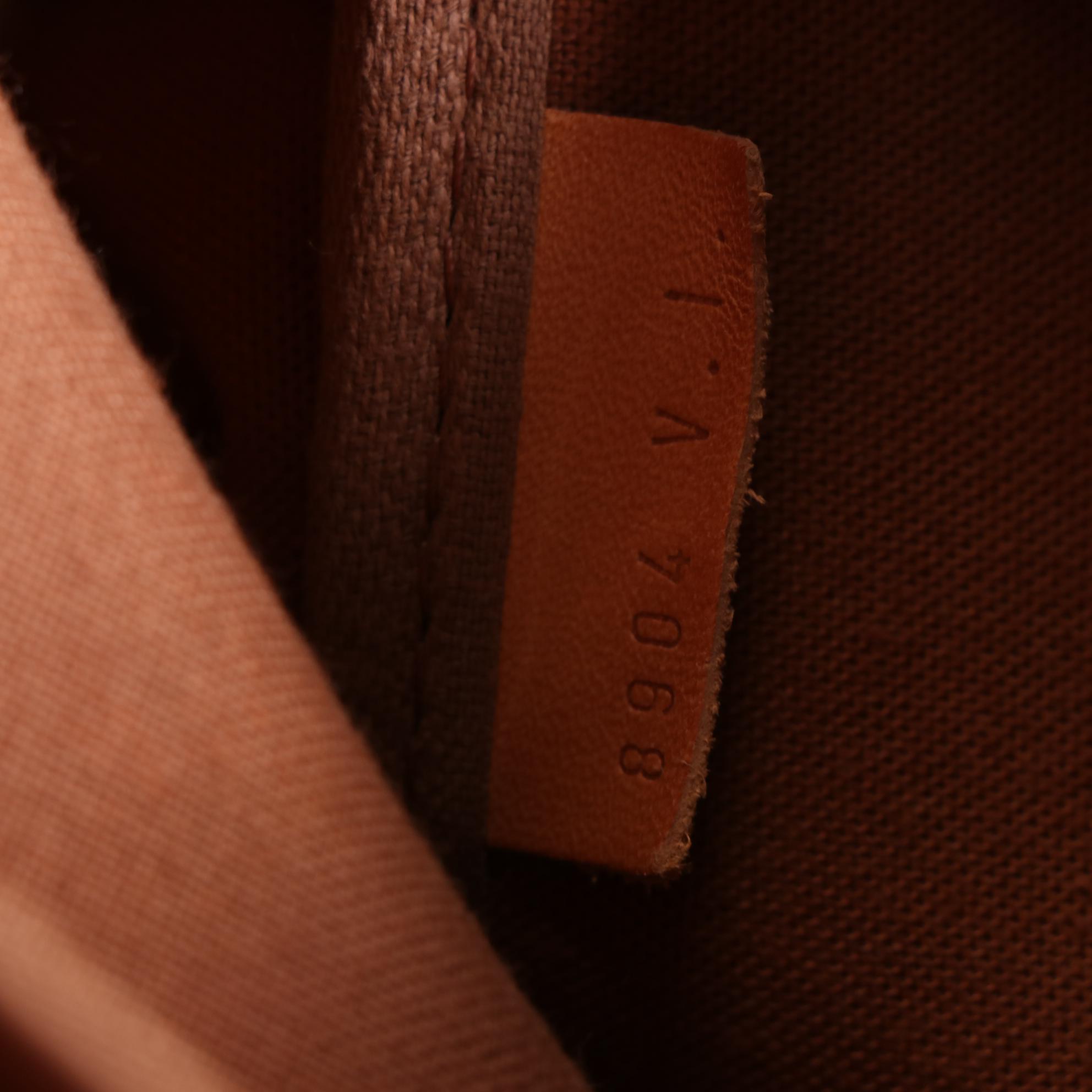 Louis Vuitton Saumur 35 in Monogram Canvas