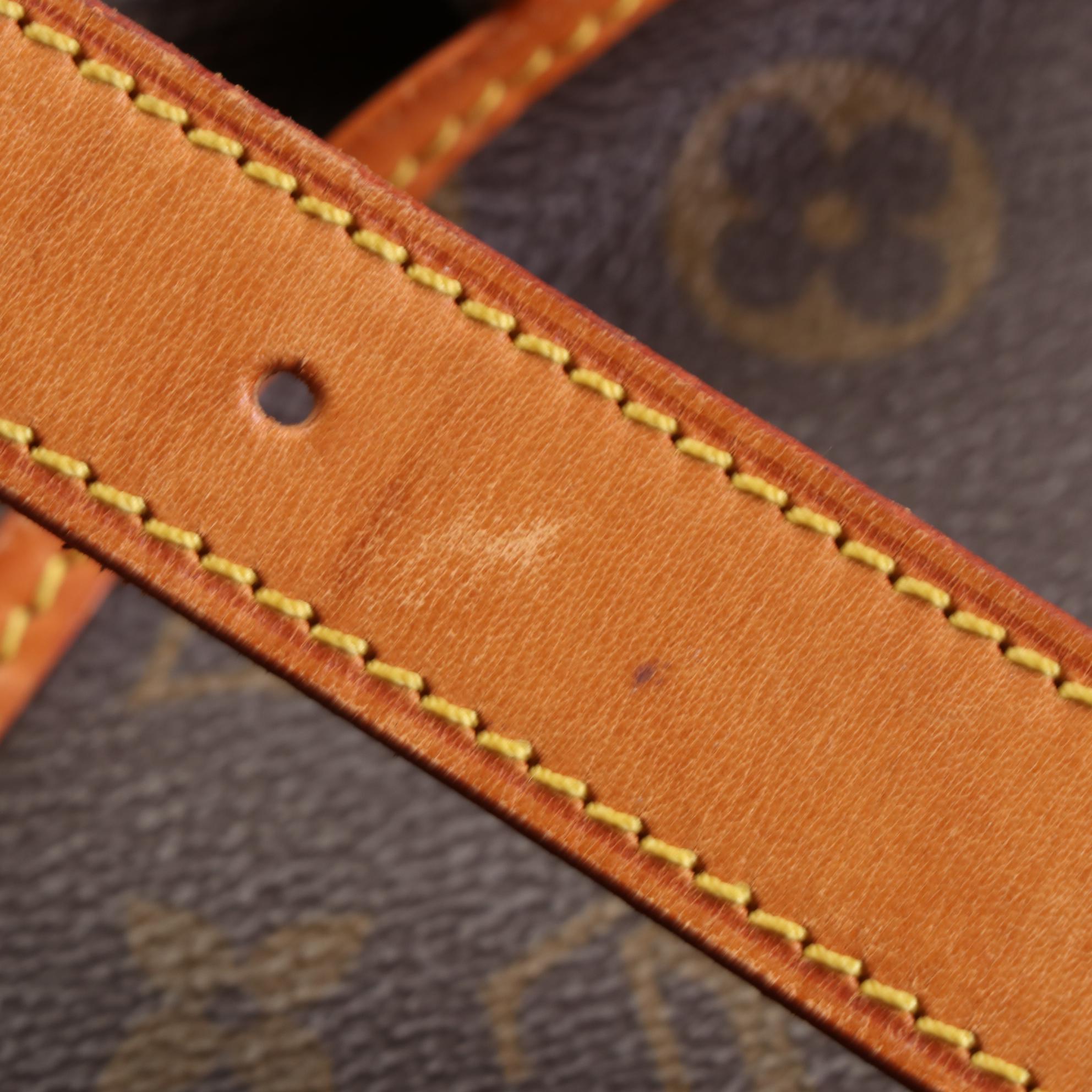 Louis Vuitton Saumur 35 in Monogram Canvas