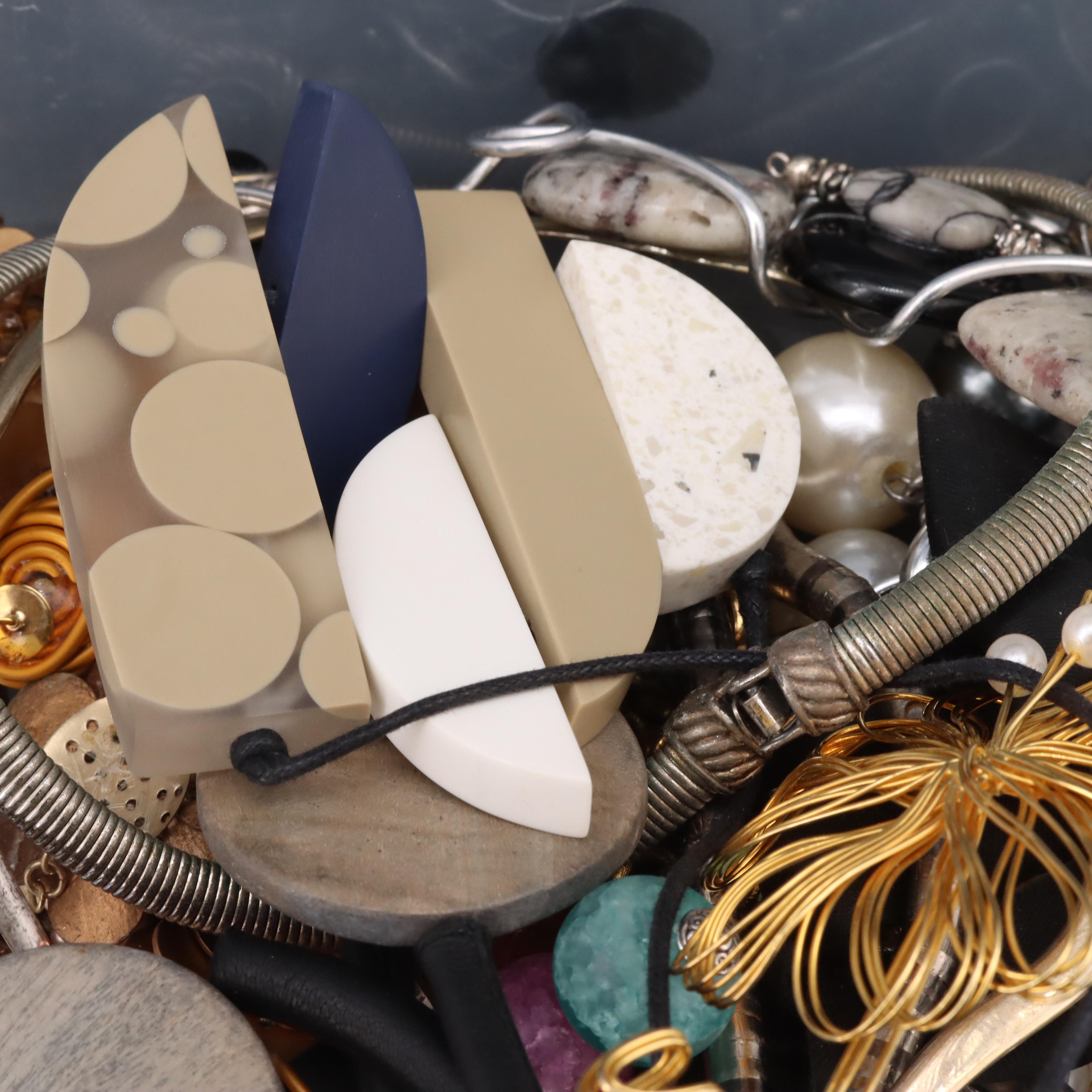 Uncommon Discoveries: Jewelry Collection