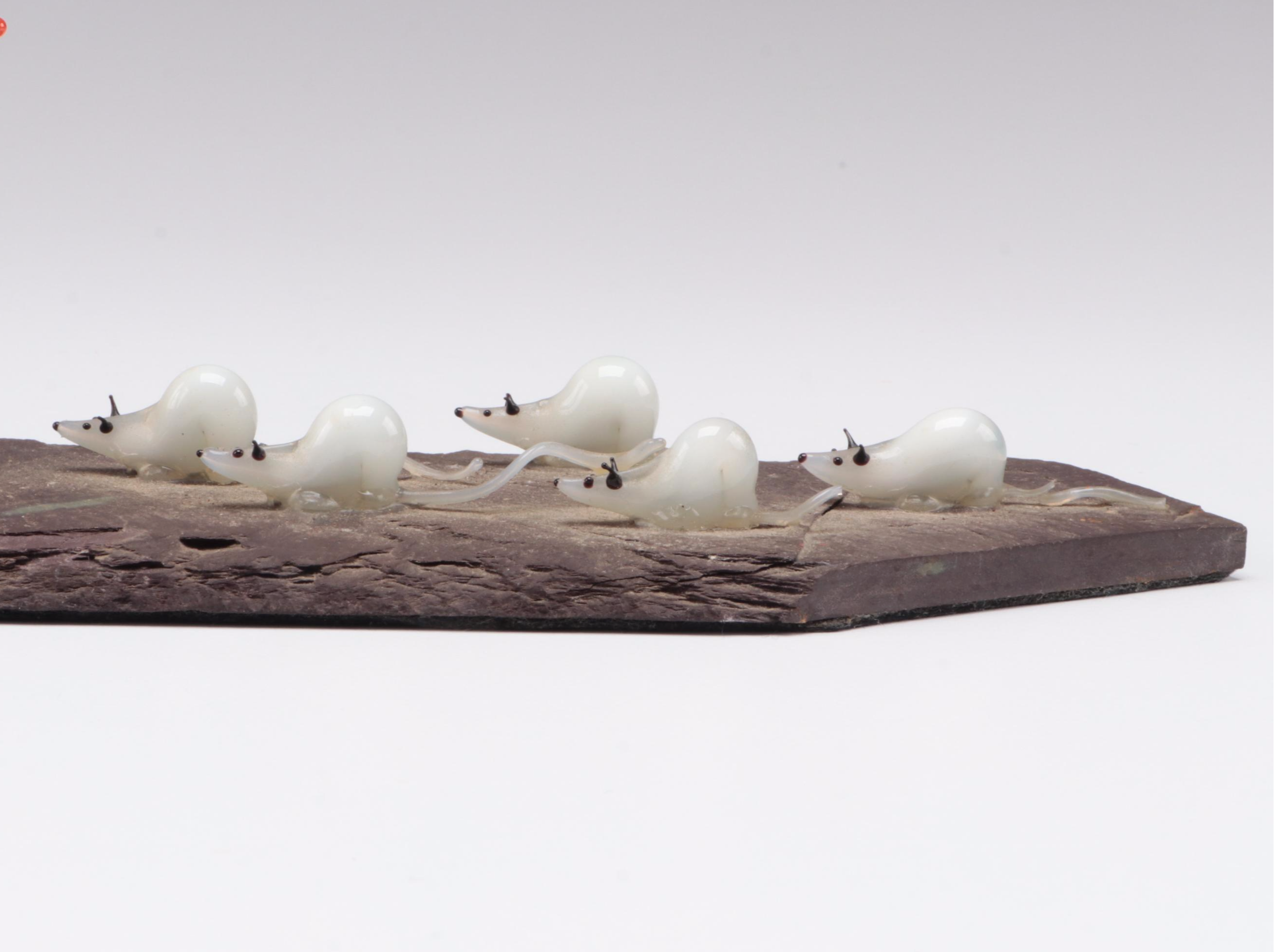 Flamework Glass Pied Piper of Hamelin Figural Group