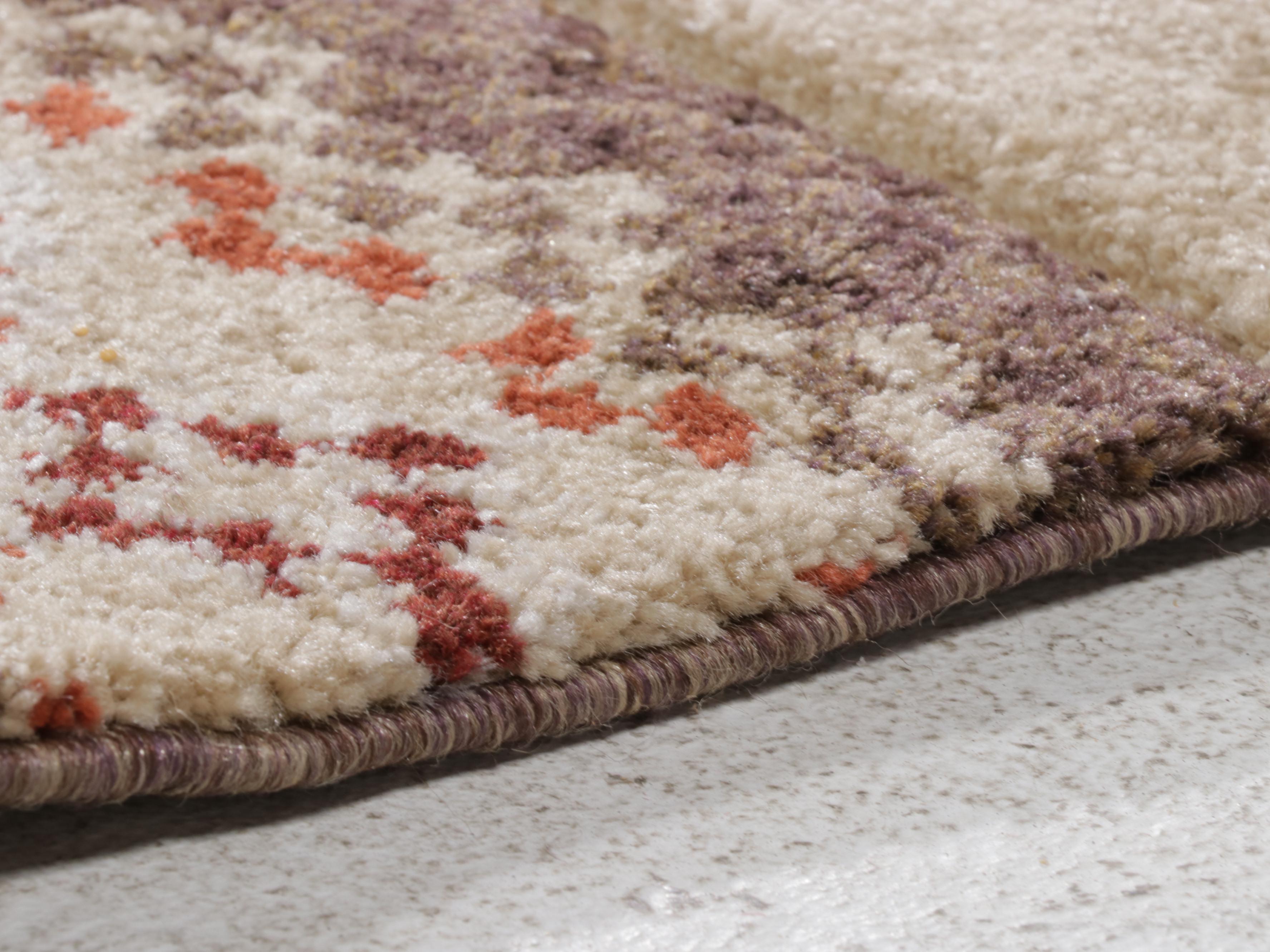 7'10 x 9'8 Machine Made Area Rug