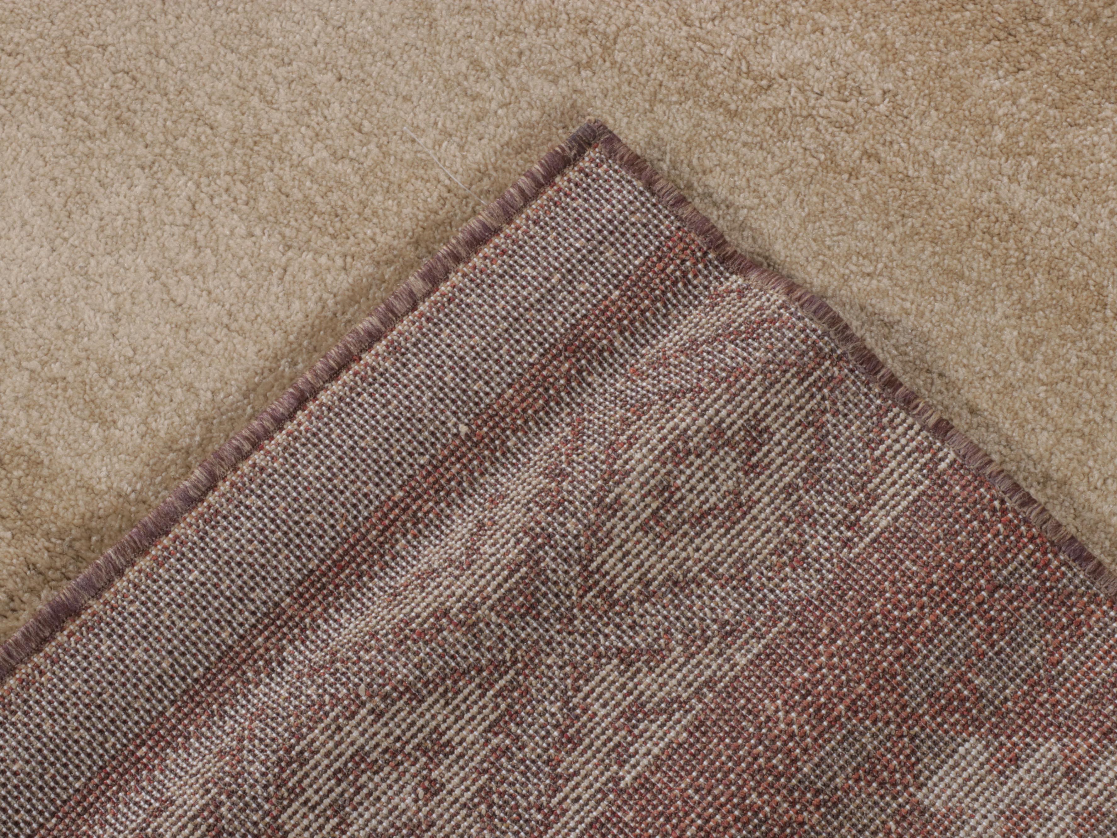 7'10 x 9'8 Machine Made Area Rug