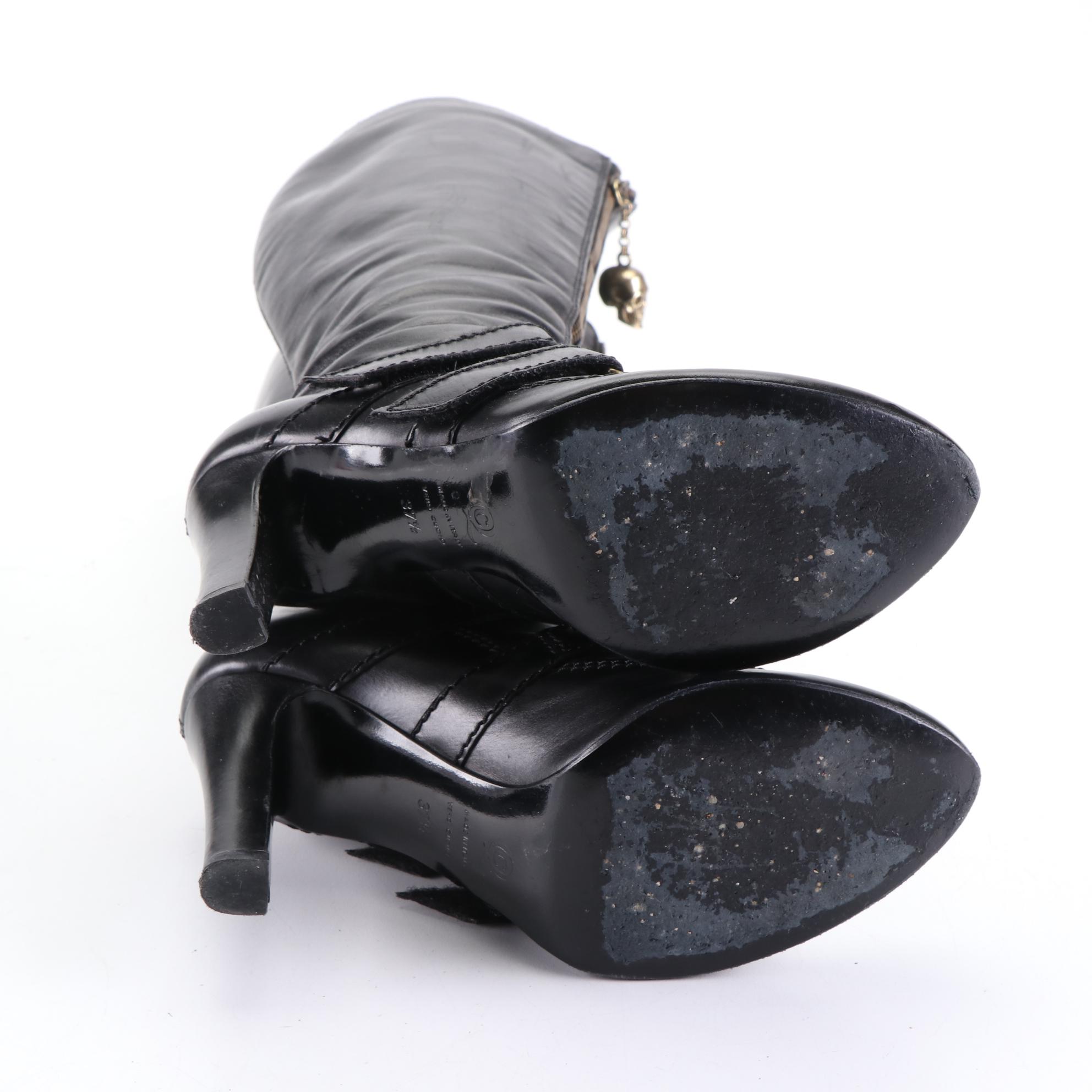 Alexander McQueen Zip-Front Boots in Black Leather with Skull Chain Zip Pull