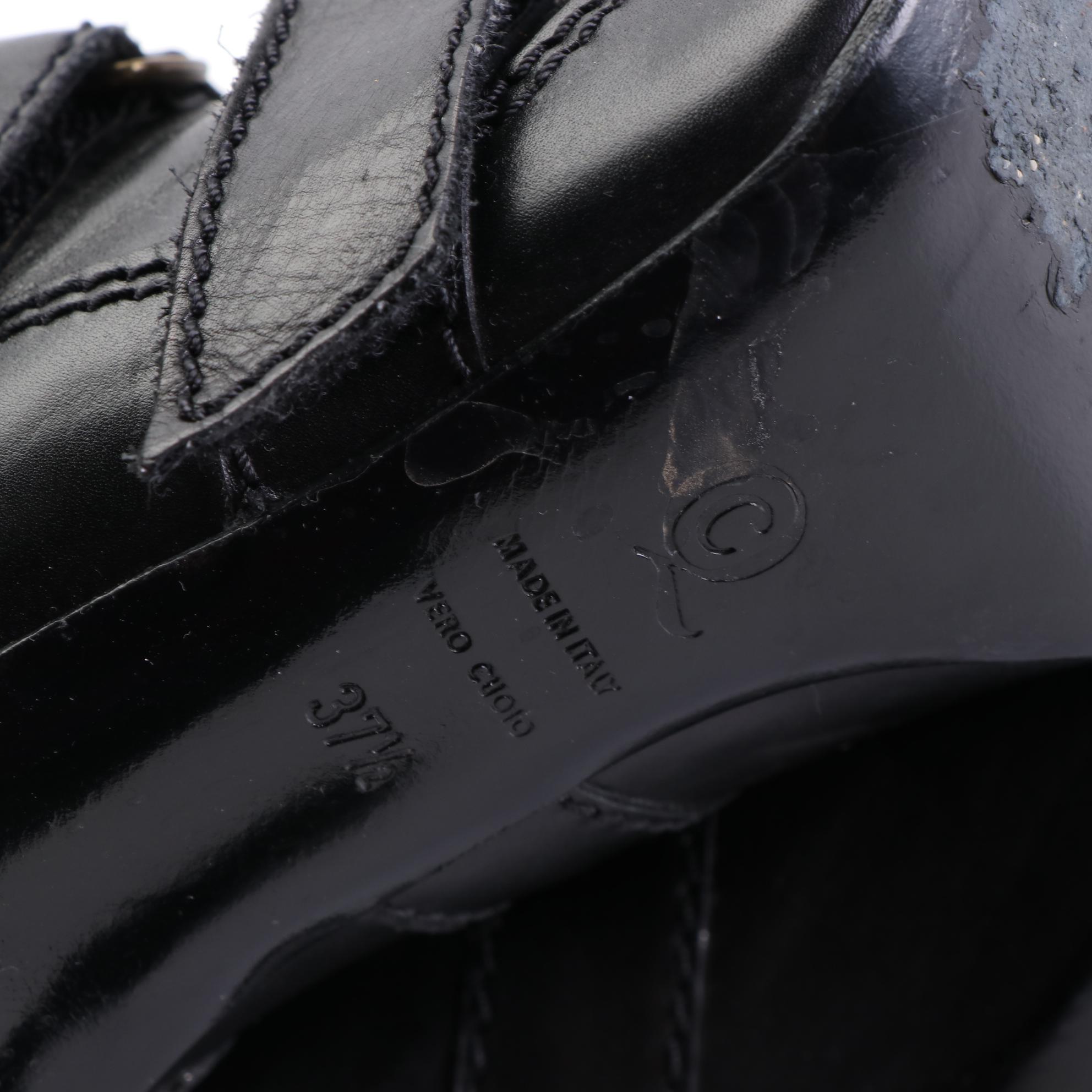 Alexander McQueen Zip-Front Boots in Black Leather with Skull Chain Zip Pull