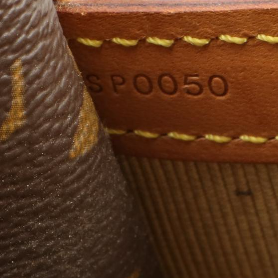 Louis Vuitton Reporter GM Bag in Monogram Canvas