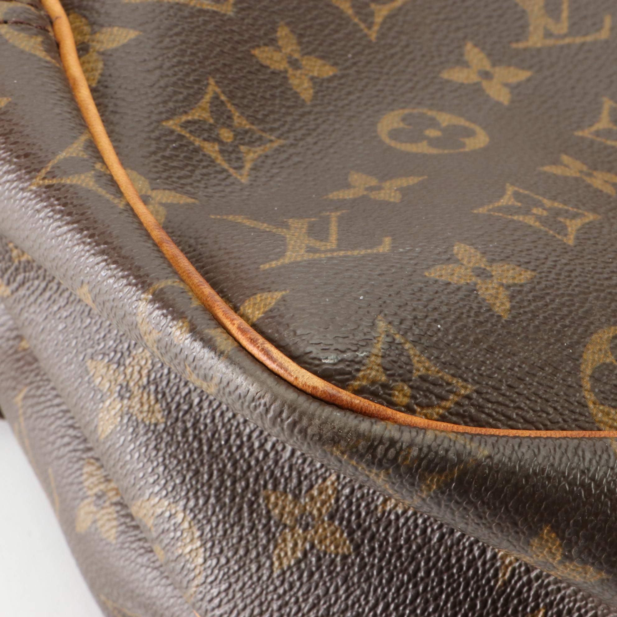Louis Vuitton Reporter GM Bag in Monogram Canvas