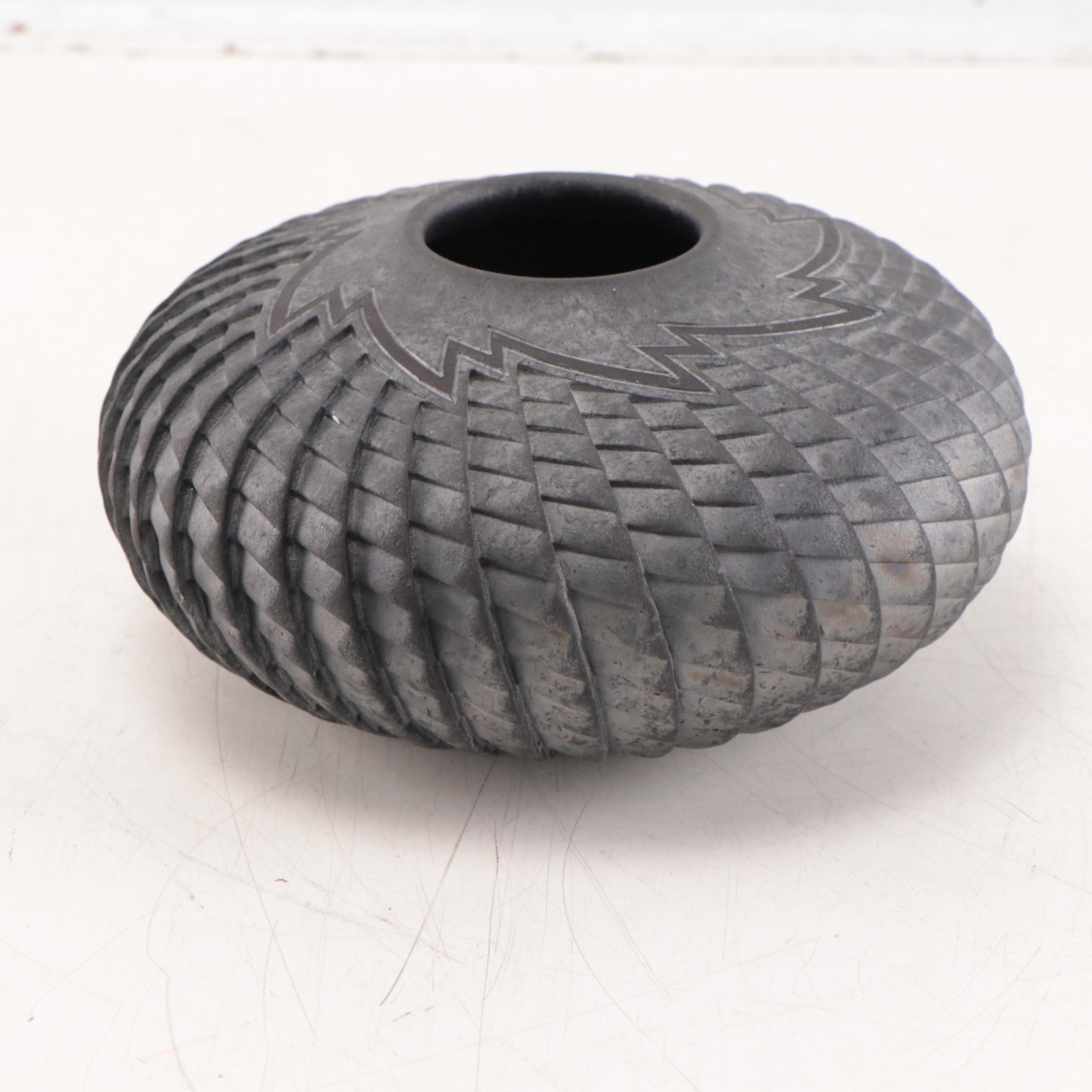 Kenneth Standhardt ZigZag and Lightning Theme Earthenware Vessel