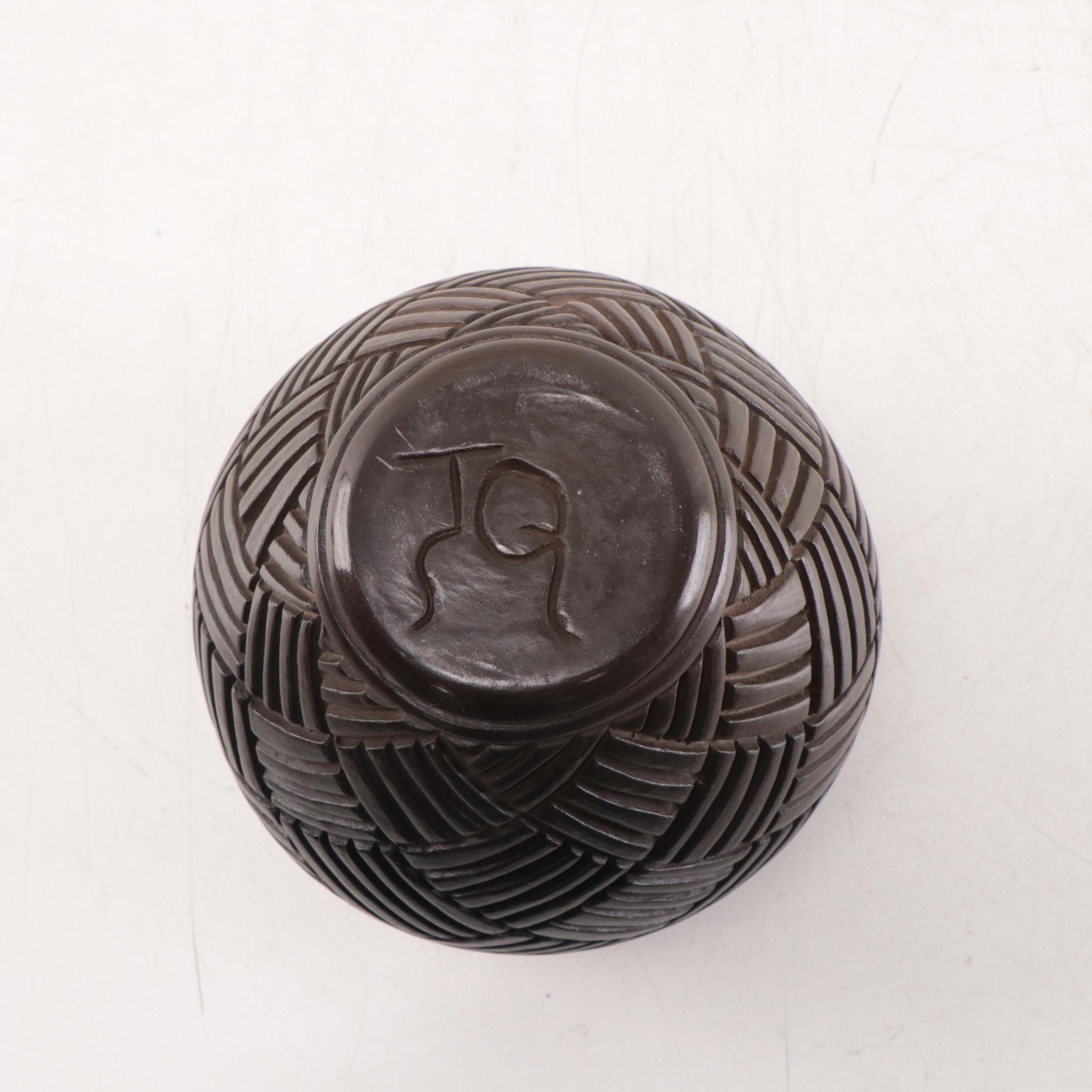 Joel Queen Cherokee Carved Earthenware Vessel, Late 20th Century