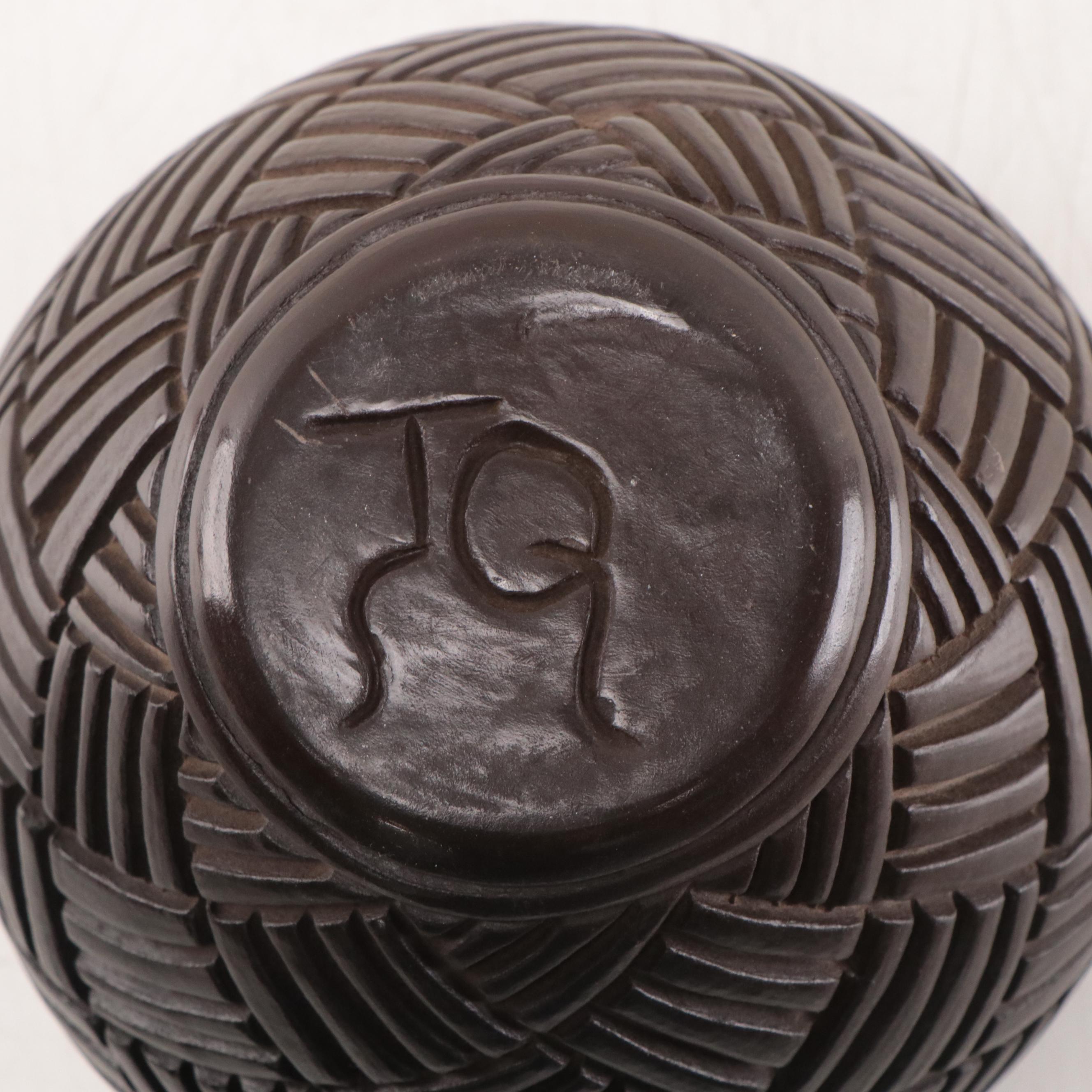 Joel Queen Cherokee Carved Earthenware Vessel, Late 20th Century