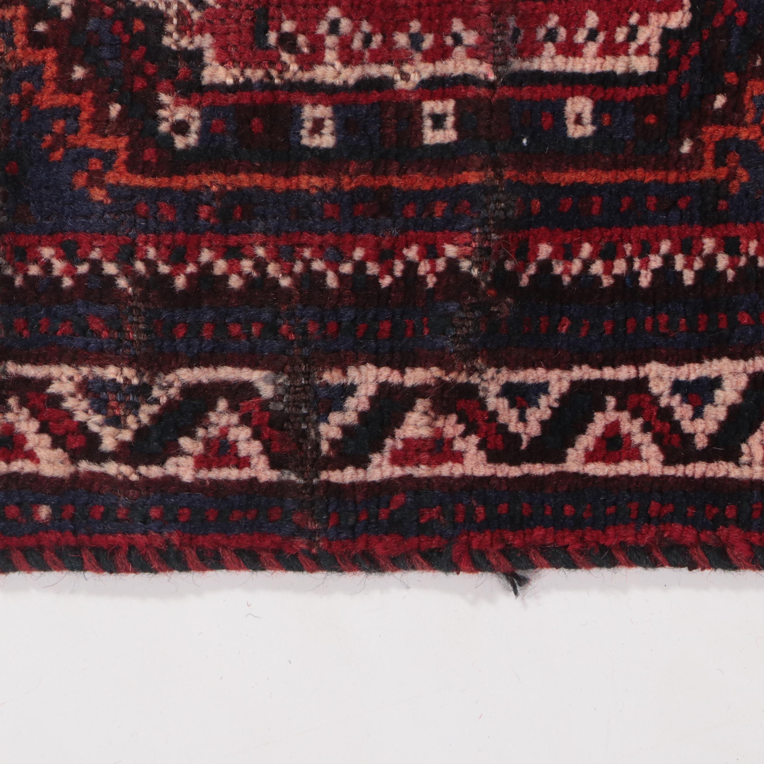 3'6 x 4'10 Hand-Knotted Persian Qashqai Accent Rug