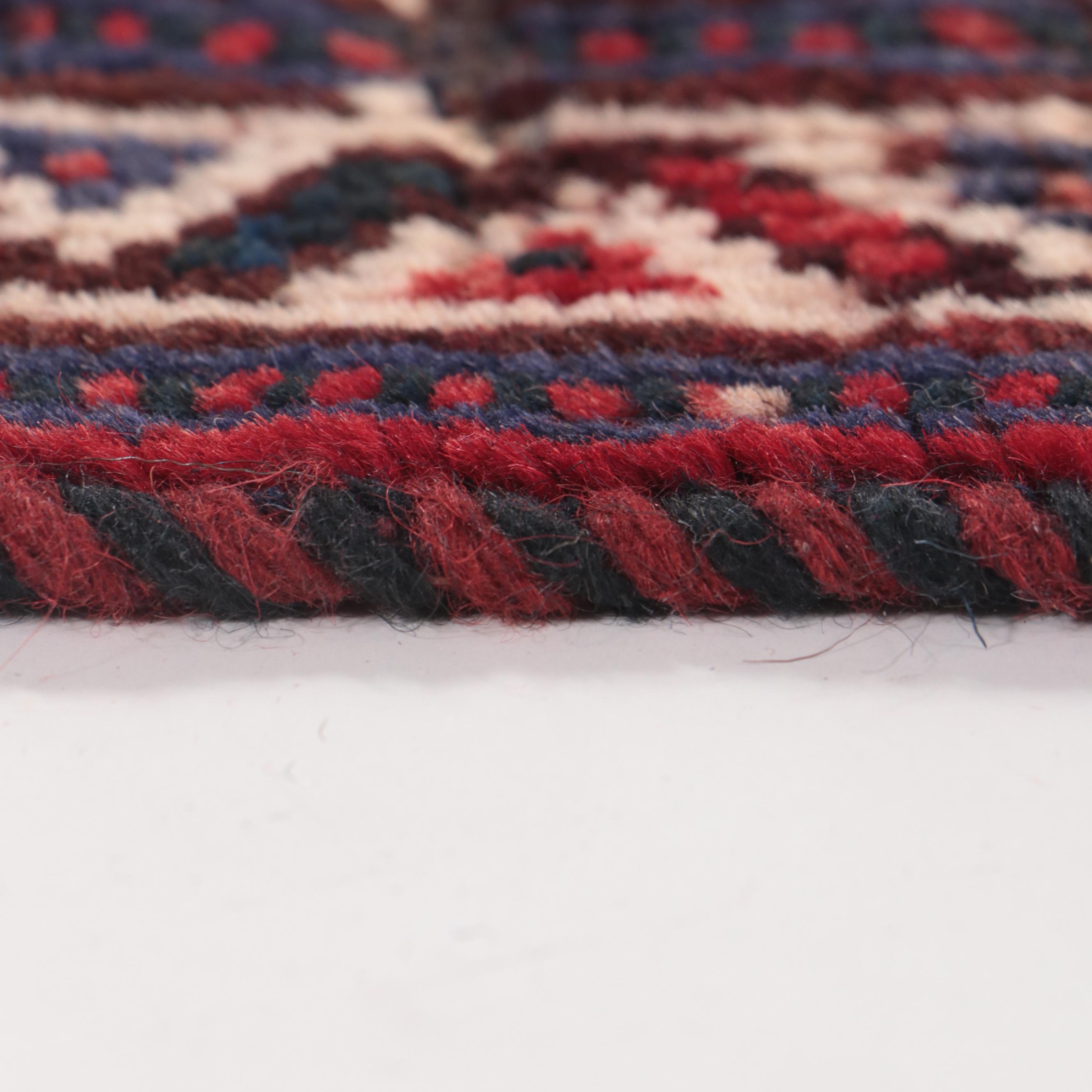 3'6 x 4'10 Hand-Knotted Persian Qashqai Accent Rug