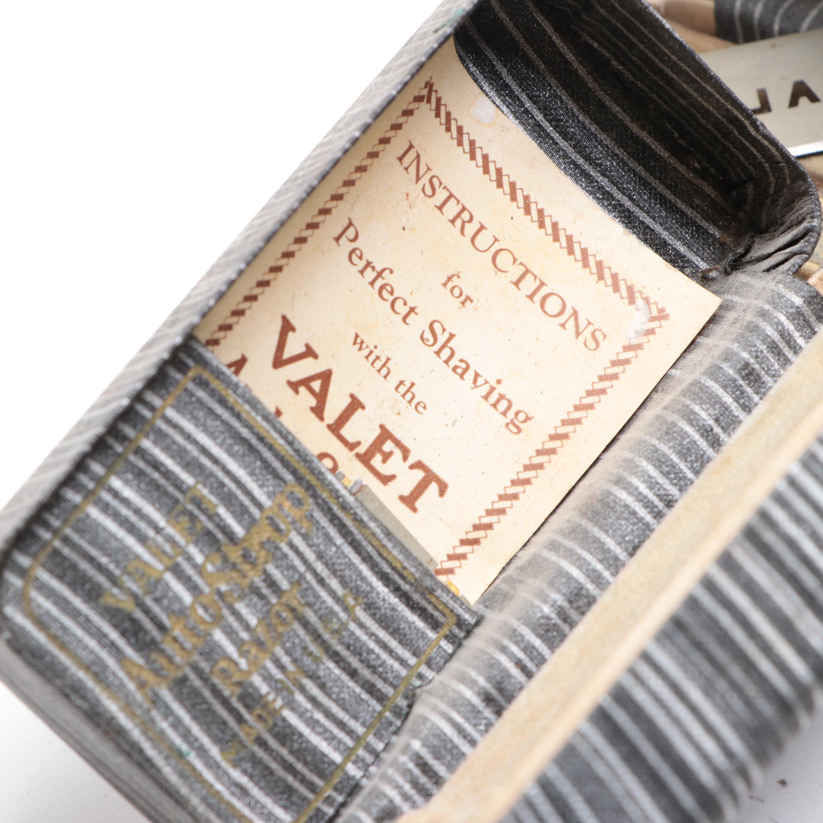 Bert's Bees Ceramic Shaving Mugs with Brushes and Razors