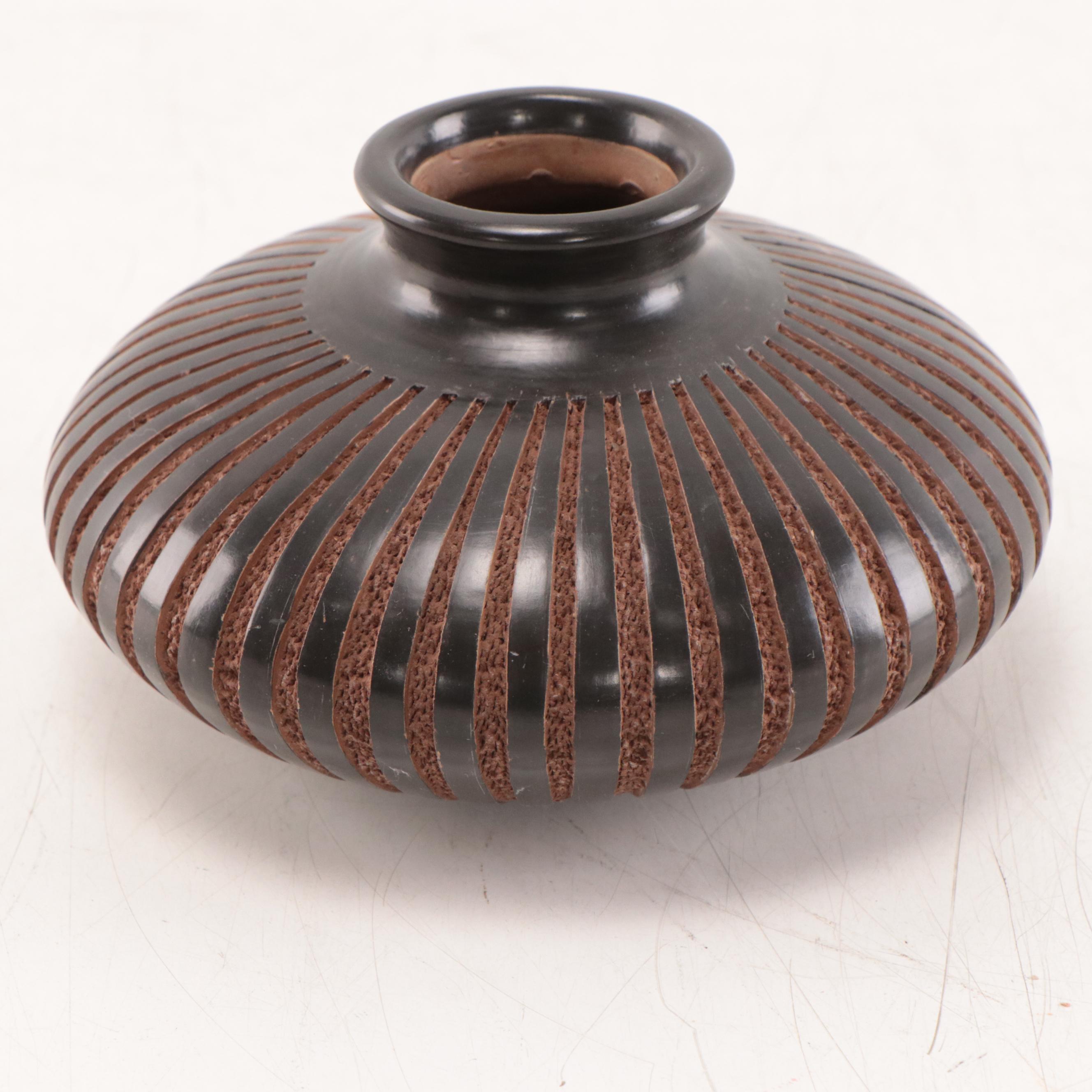 Roger Calero Hand-Painted Nicaraguan Earthenware Carved Olla