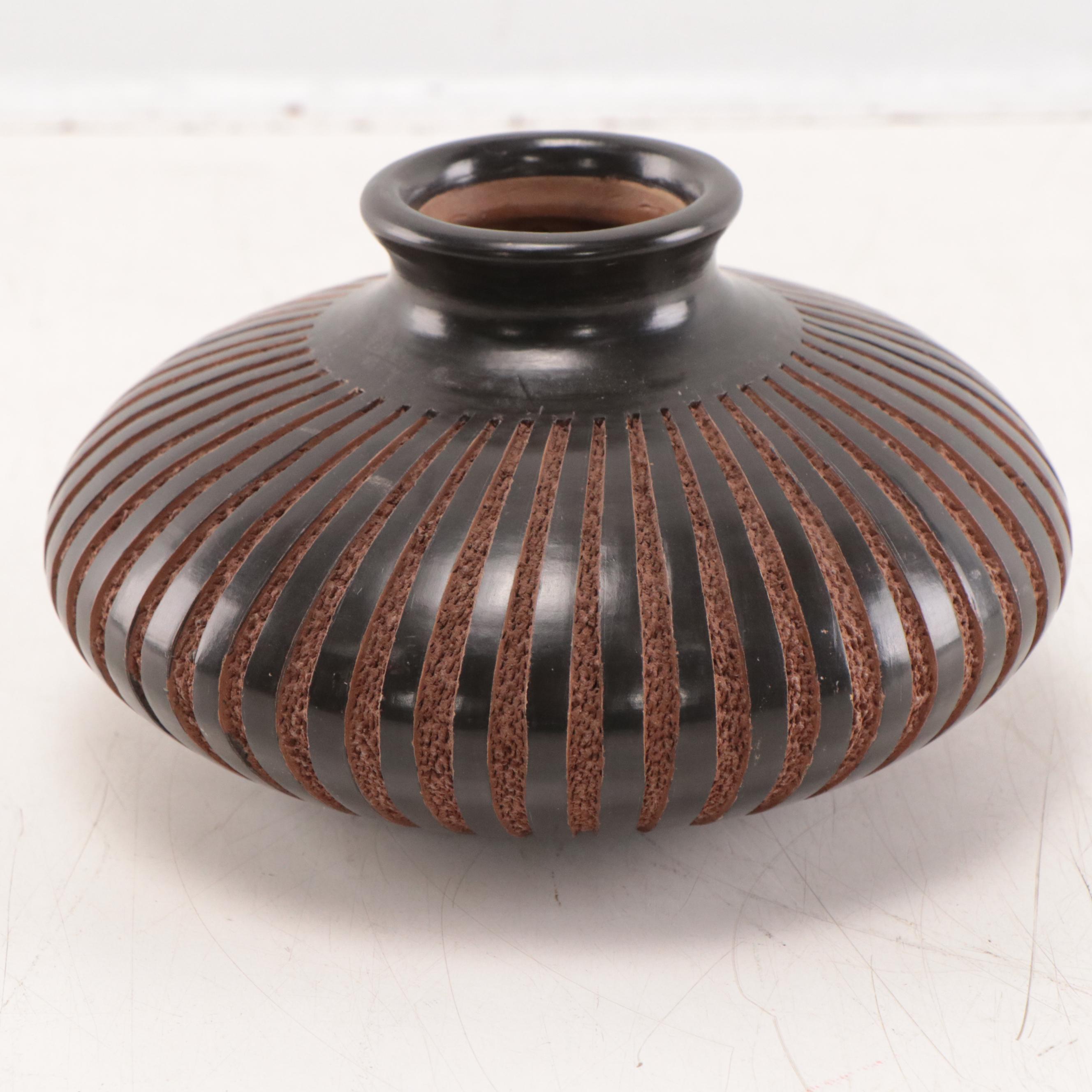 Roger Calero Hand-Painted Nicaraguan Earthenware Carved Olla