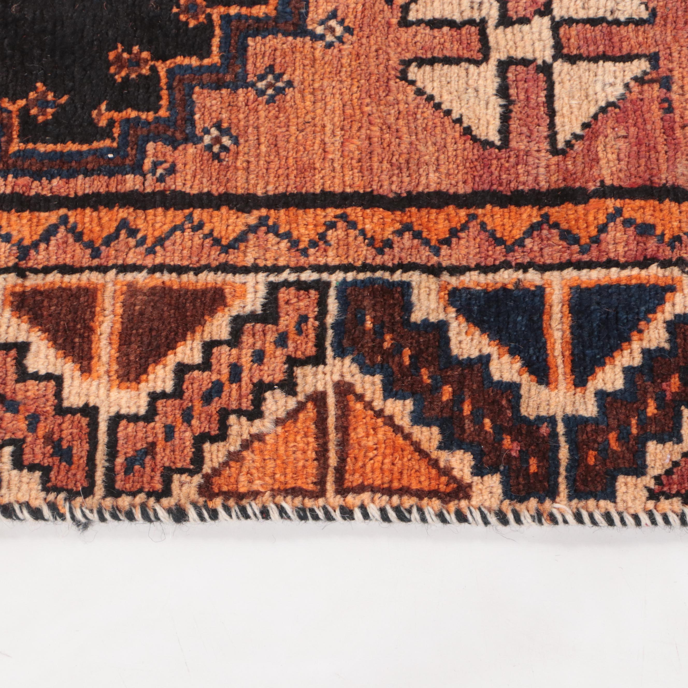 3'7 x 7' Hand-Knotted Persian Shiraz Area Rug