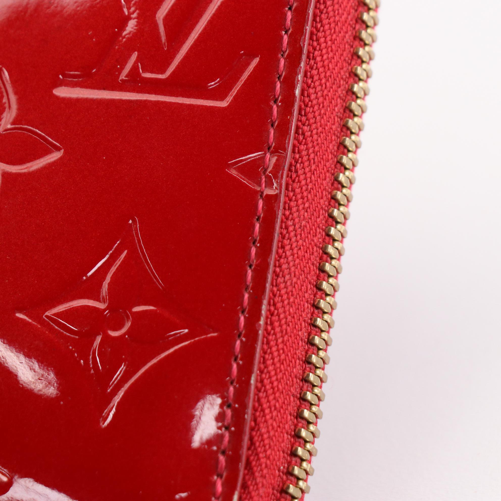 Louis Vuitton Zippy Wallet in Pomme D'Amour Monogram Vernis
