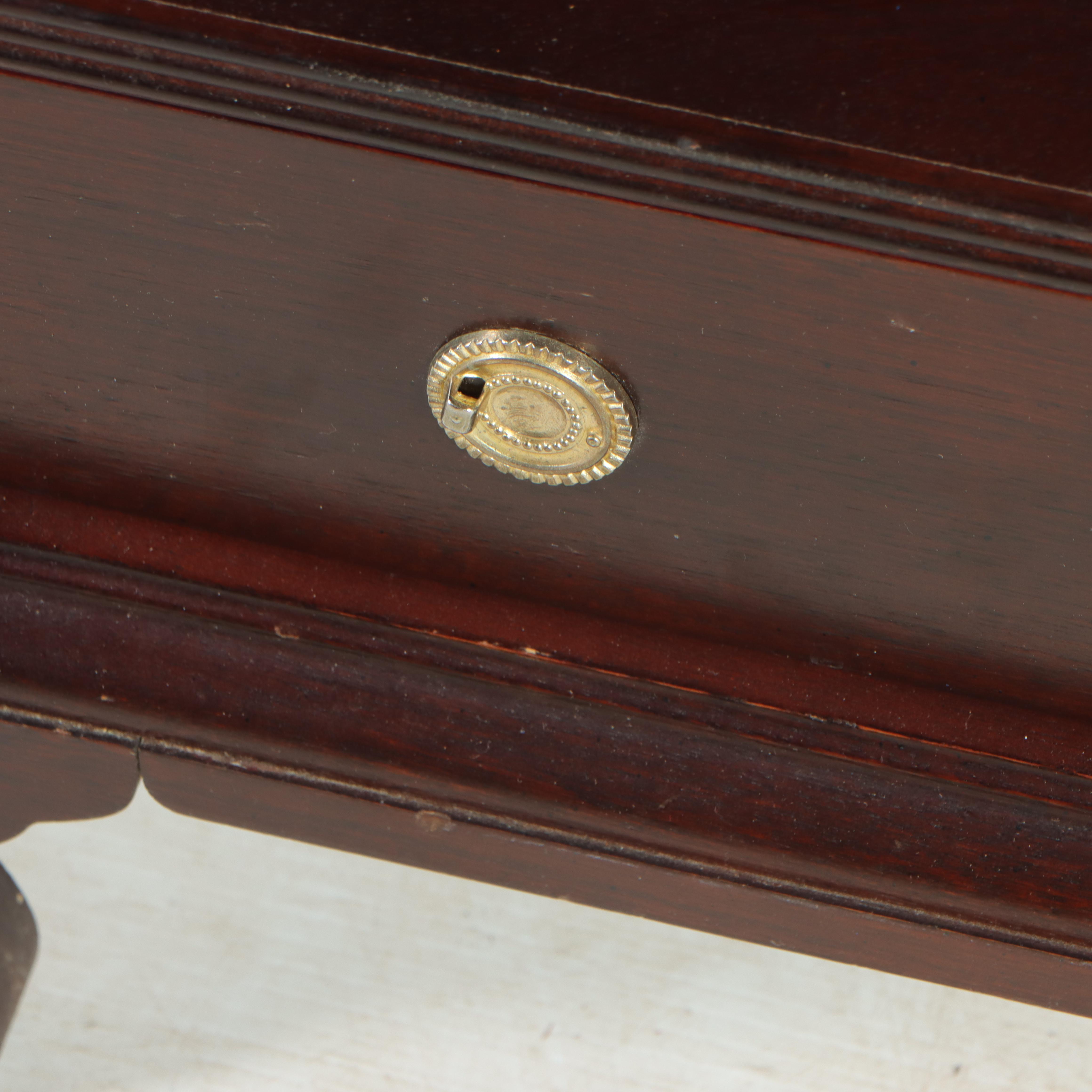 Pair of Mahogany Finish Curio Shelves / Bookcases