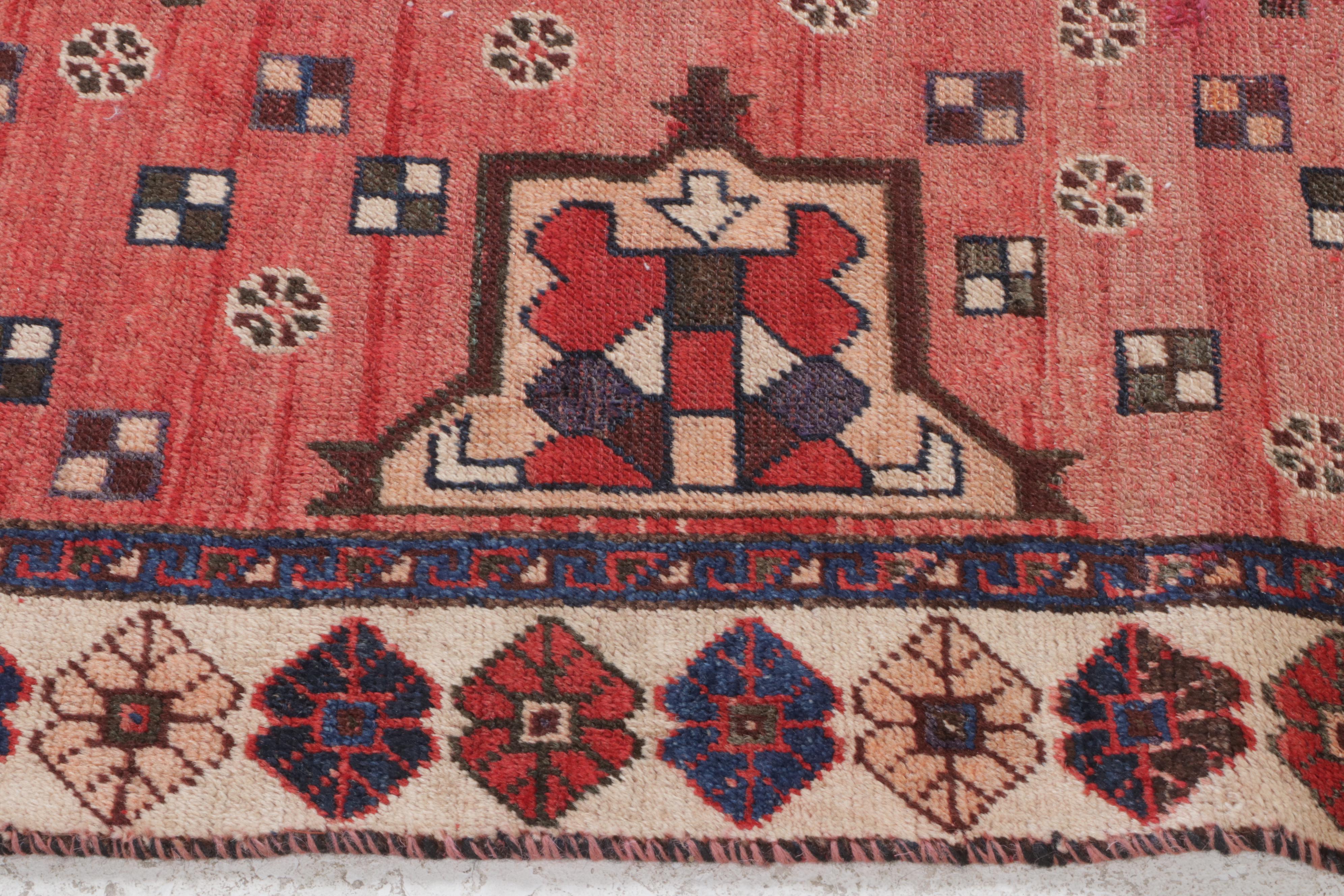 4'9 x 9'4 Hand-Knotted Turkish Dazkırı Area Rug
