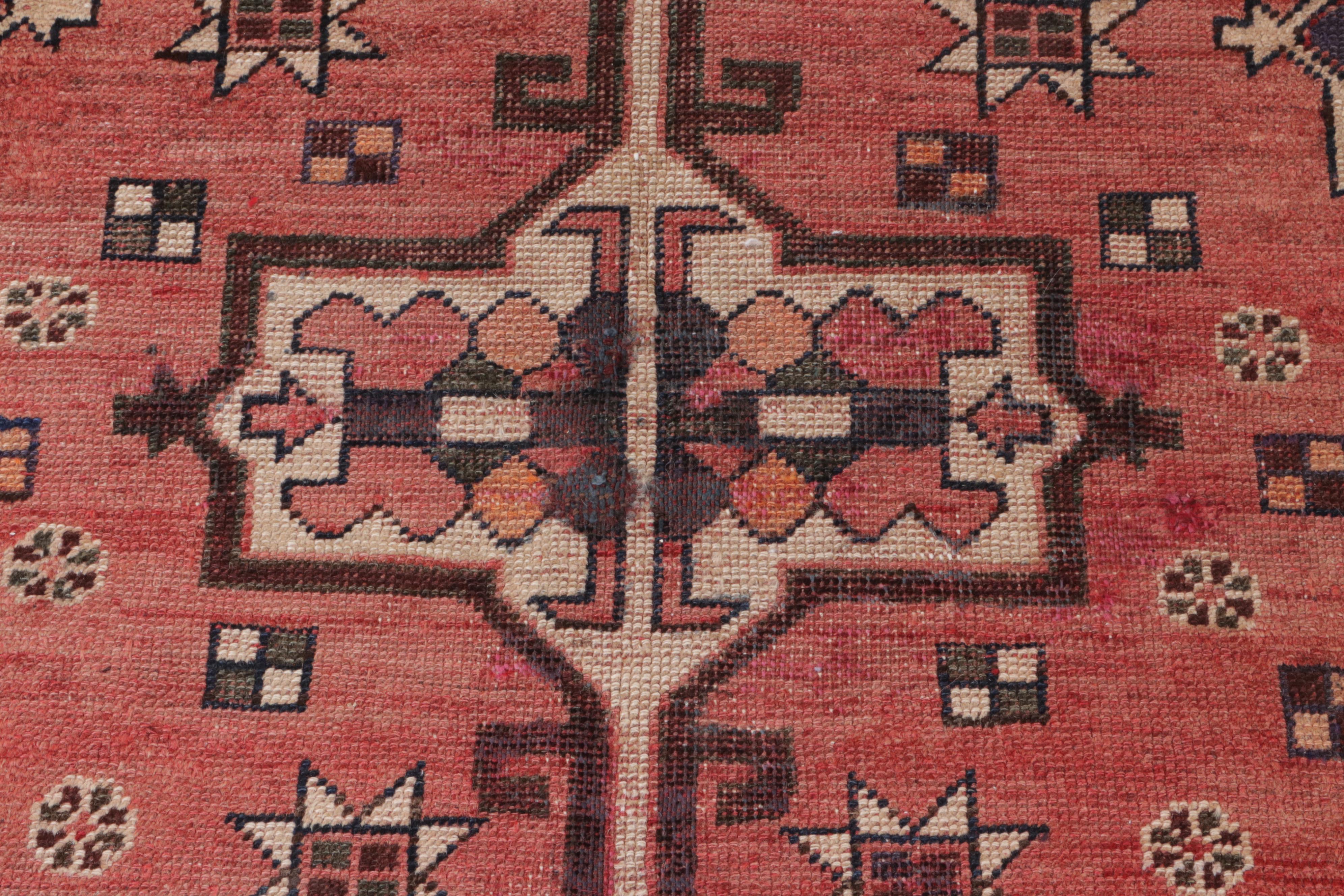 4'9 x 9'4 Hand-Knotted Turkish Dazkırı Area Rug