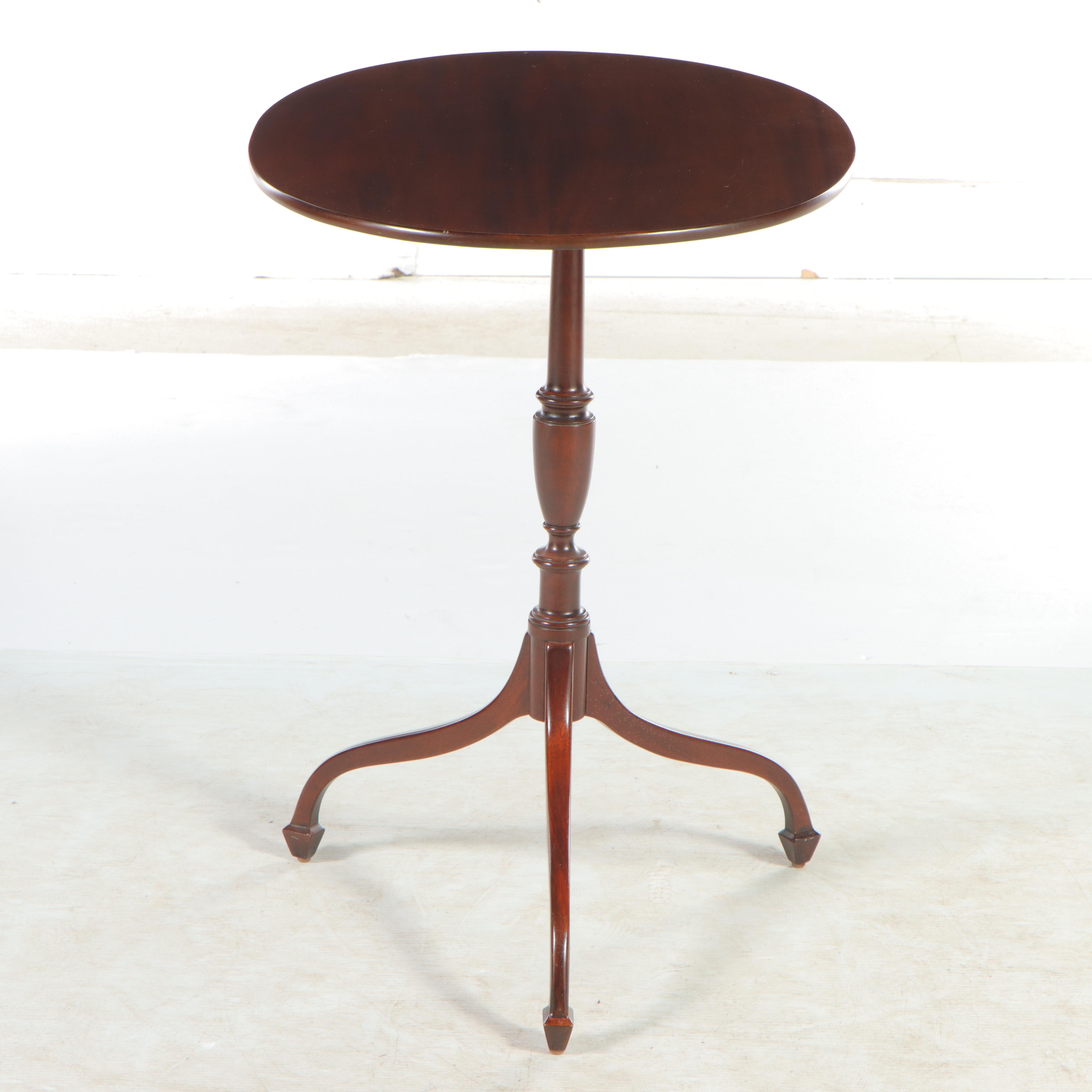 Federal Style Mahogany Candlestand
