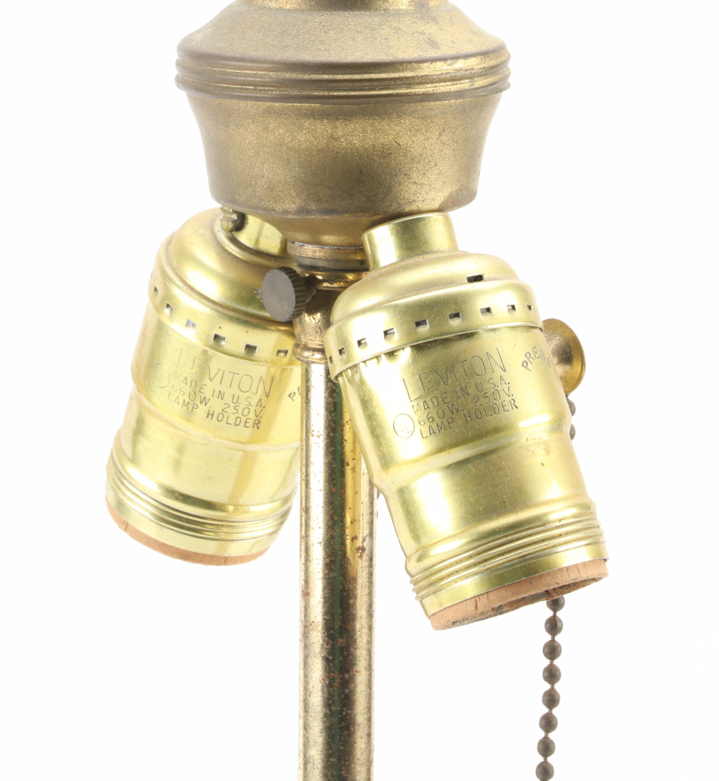 Taxidermy Deer Hooves Table Lamp, Mid to Late 20th Century