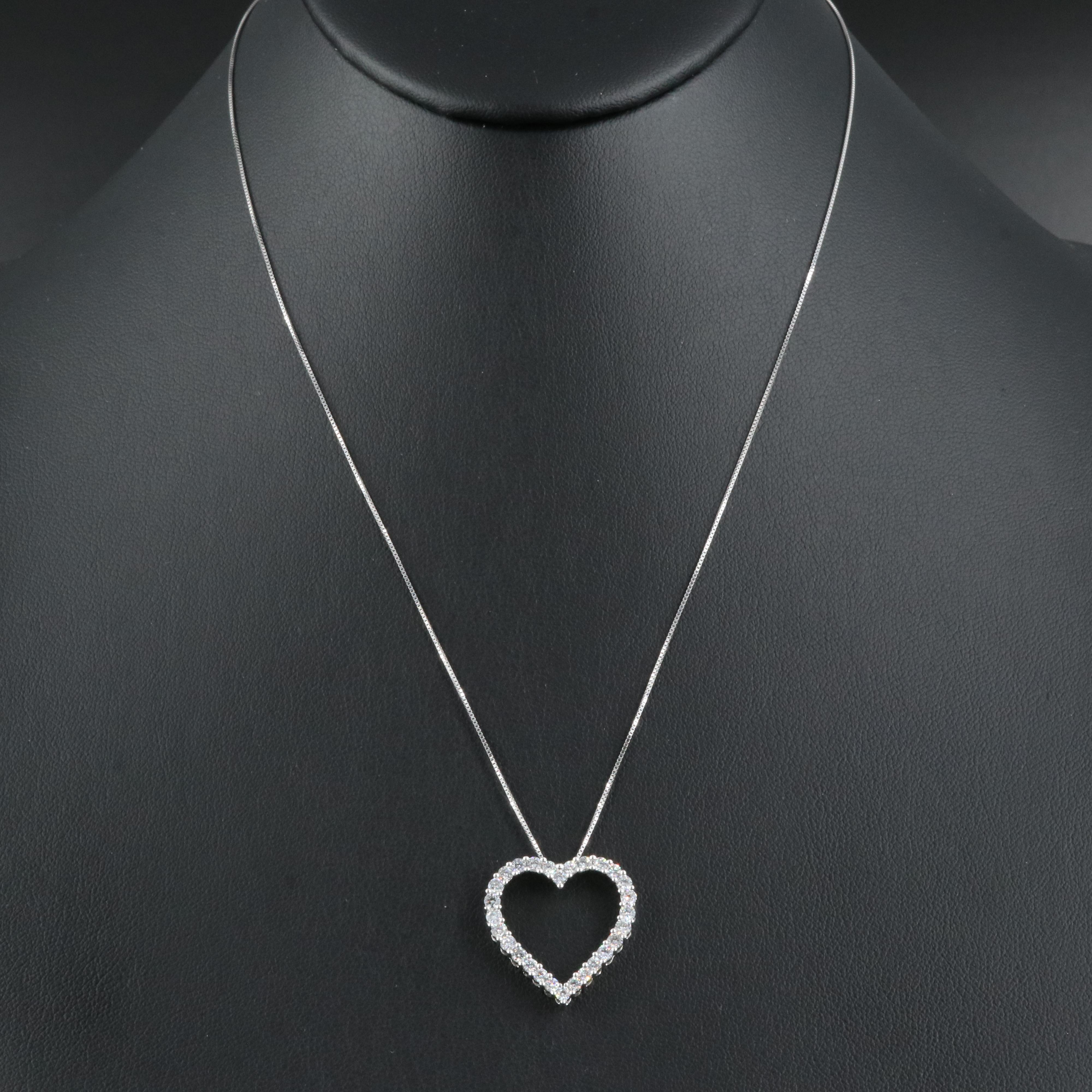 14K 1.00 CTW Lab Grown Diamond Heart Pendant Necklace with IGI Report