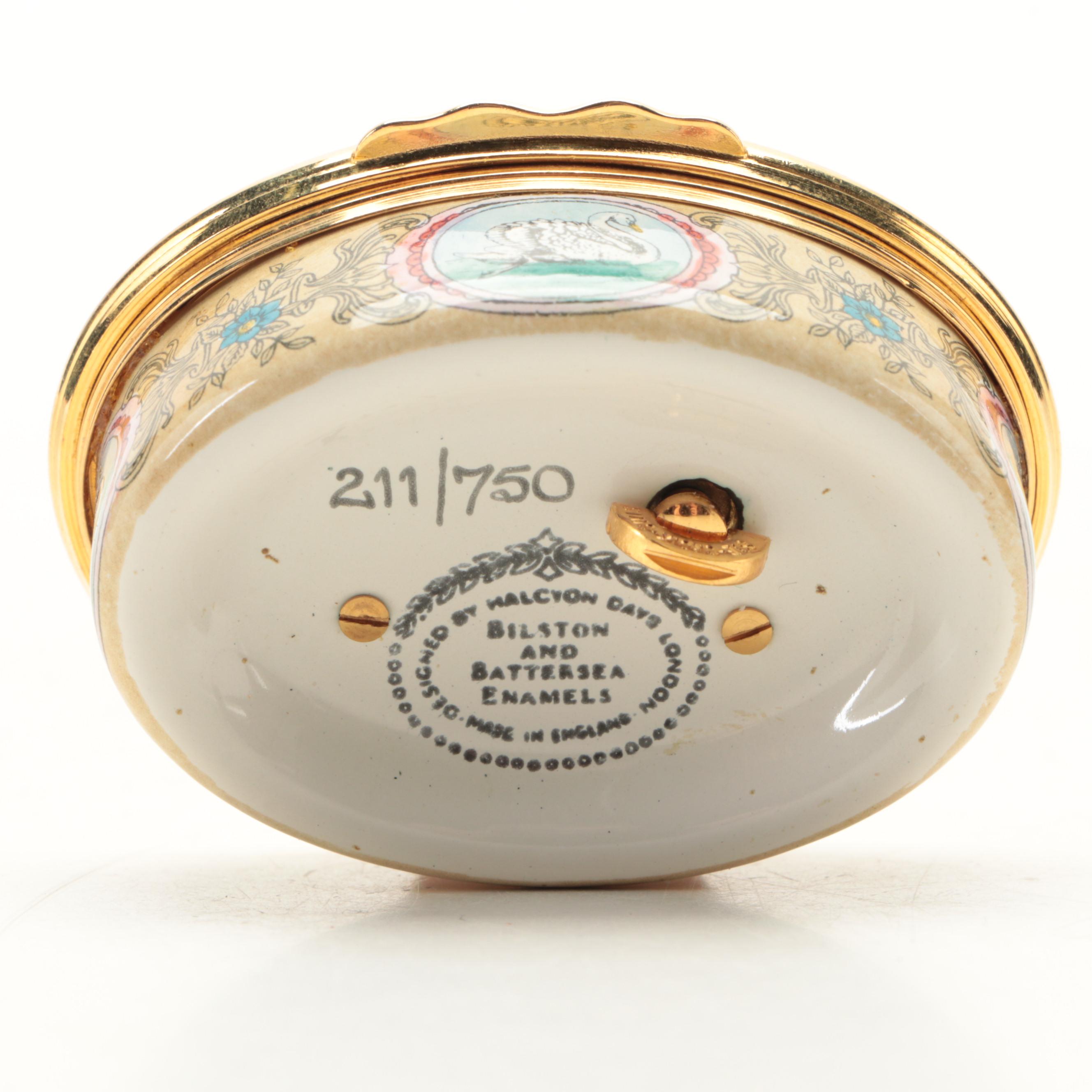 Halcyon Days Bilston and Battersea Carnaval des Animaux "Le Cygne" Music Box