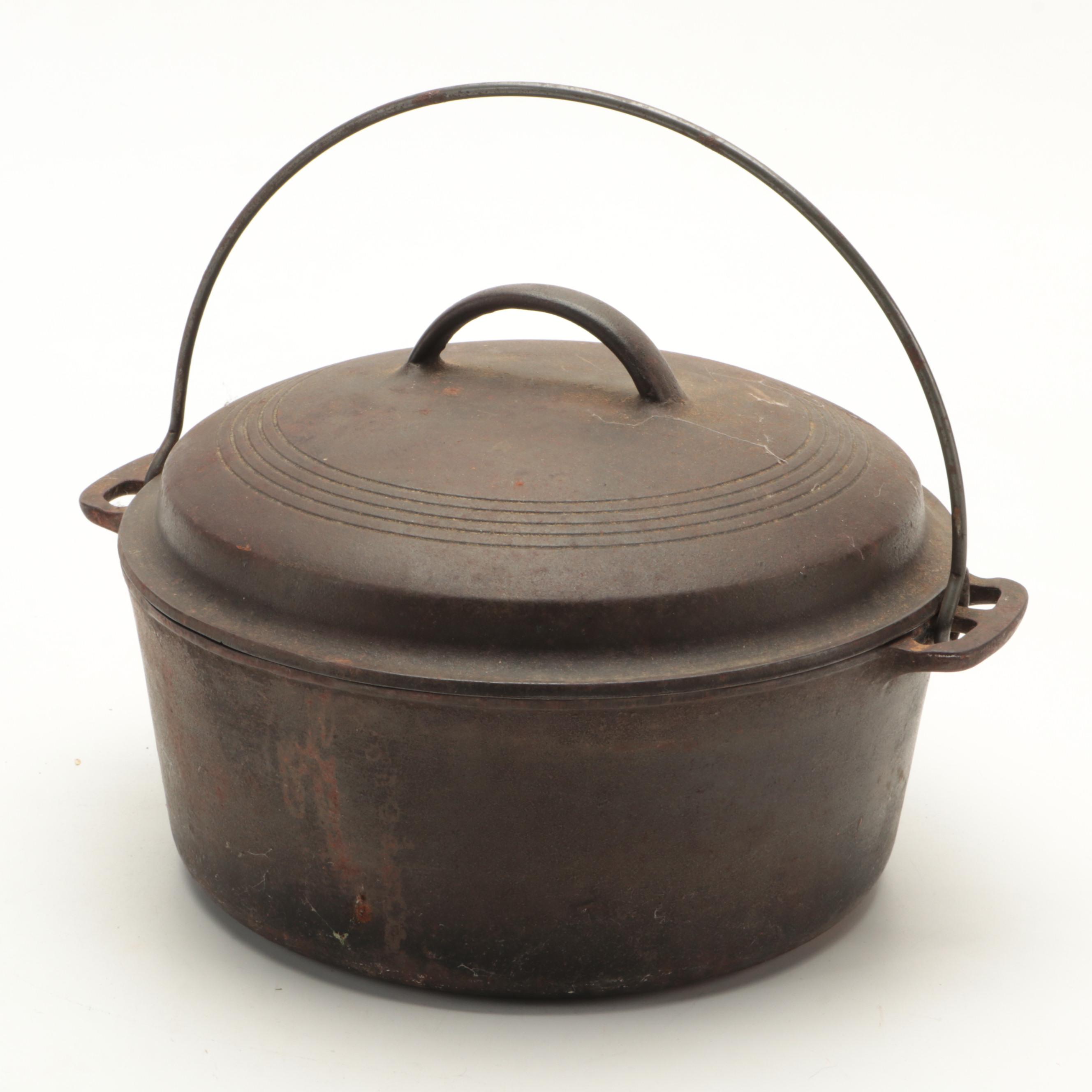 Wagner Cast Iron Dutch Oven with Other Cornbread Molds