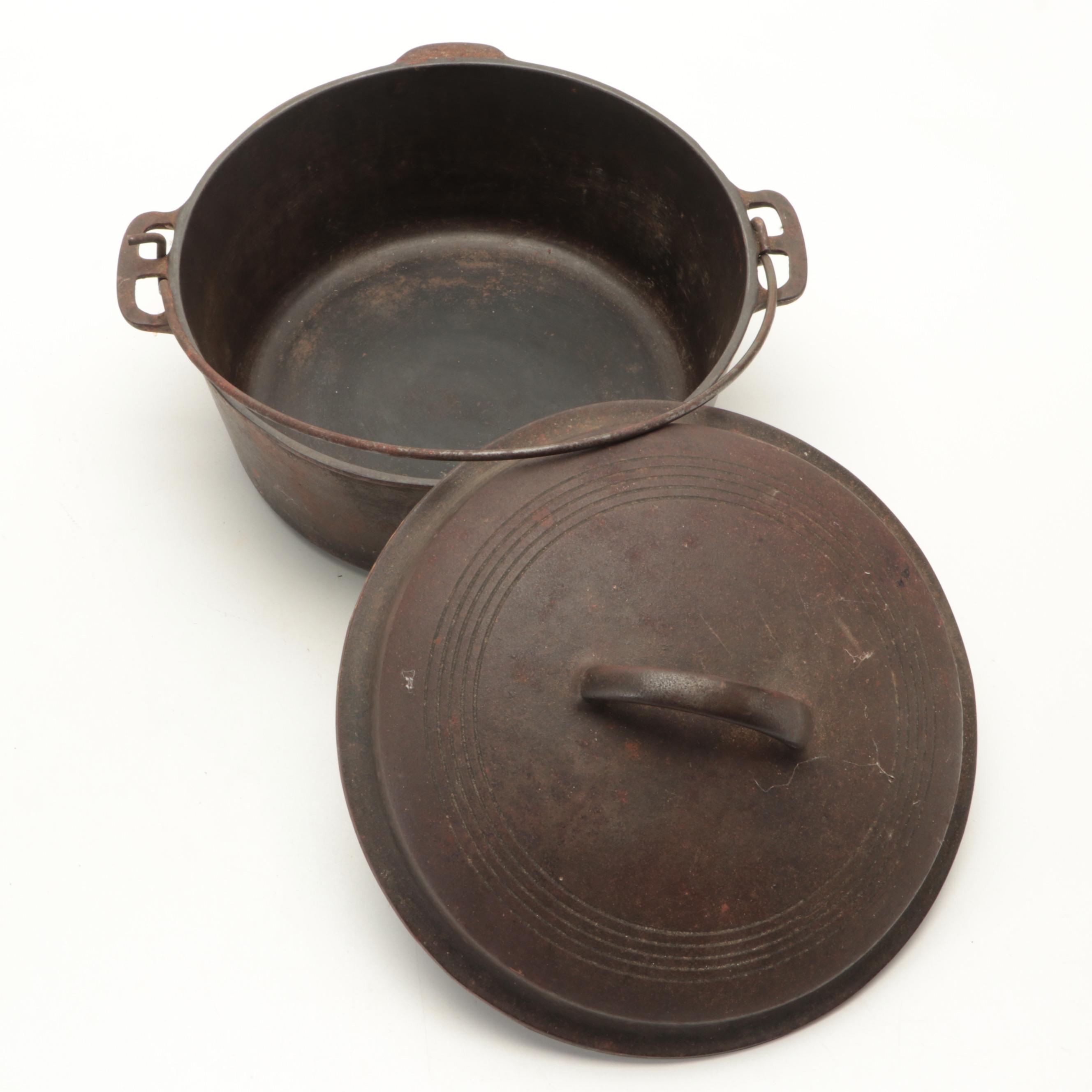 Wagner Cast Iron Dutch Oven with Other Cornbread Molds