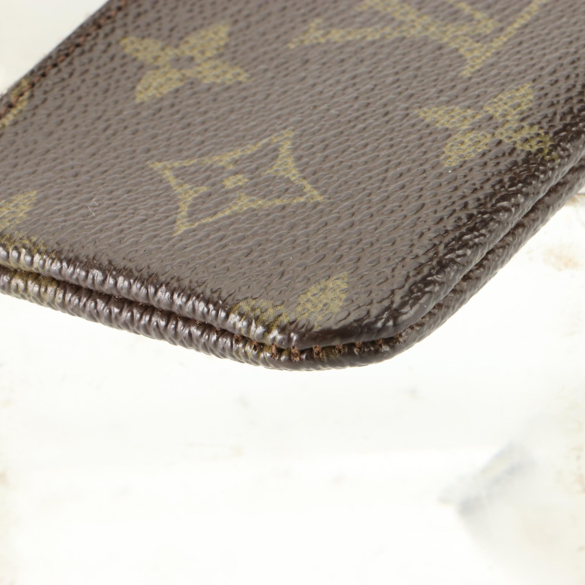 Louis Vuitton Key Pouch in Monogram Canvas