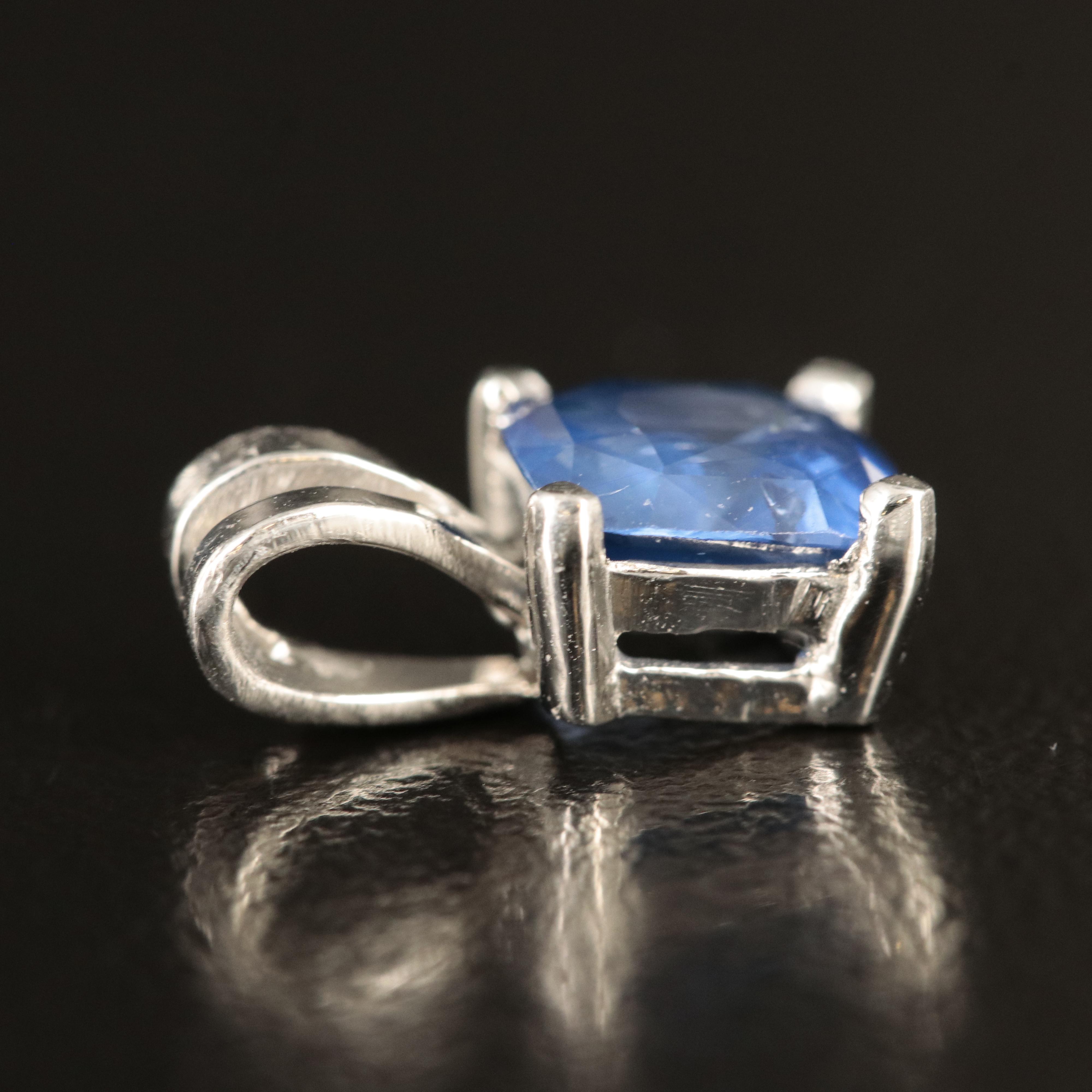 Platinum 1.38 CT Sapphire Pendant