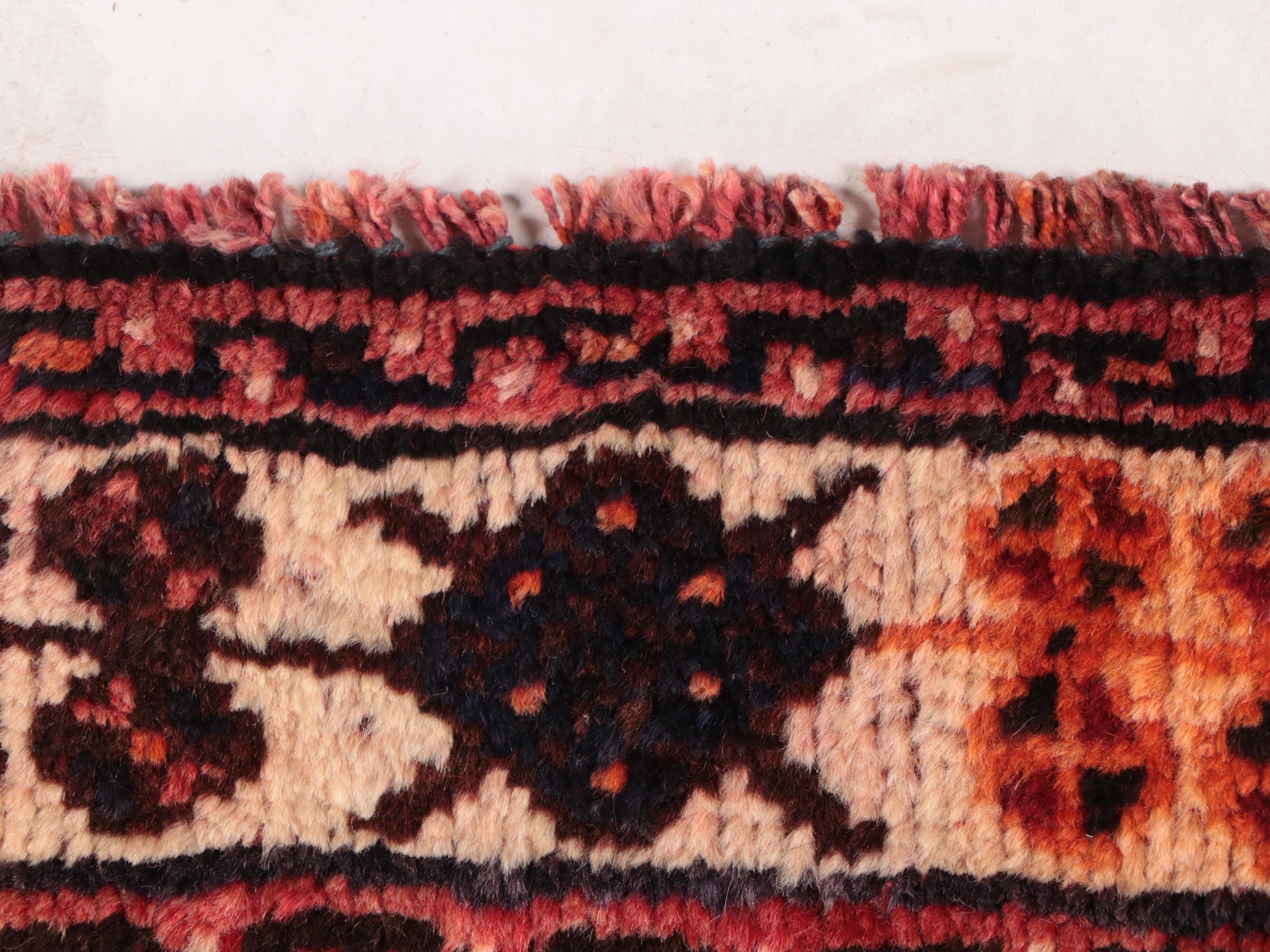 5'7 x 8'3 Hand-Knotted Persian Qashqai Area Rug