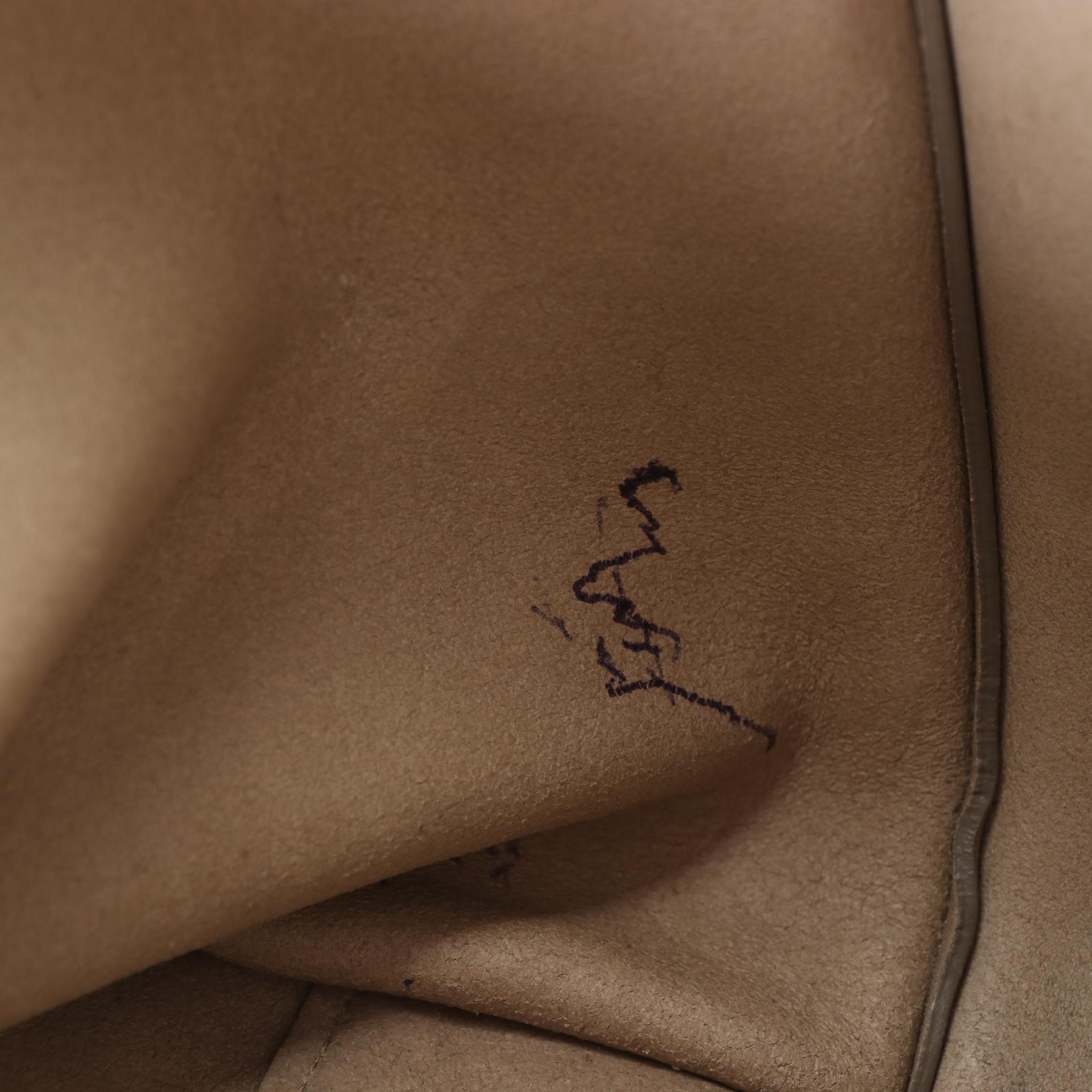 Chloé Medium Vick Tote in Grain Leather with Zip Pouch