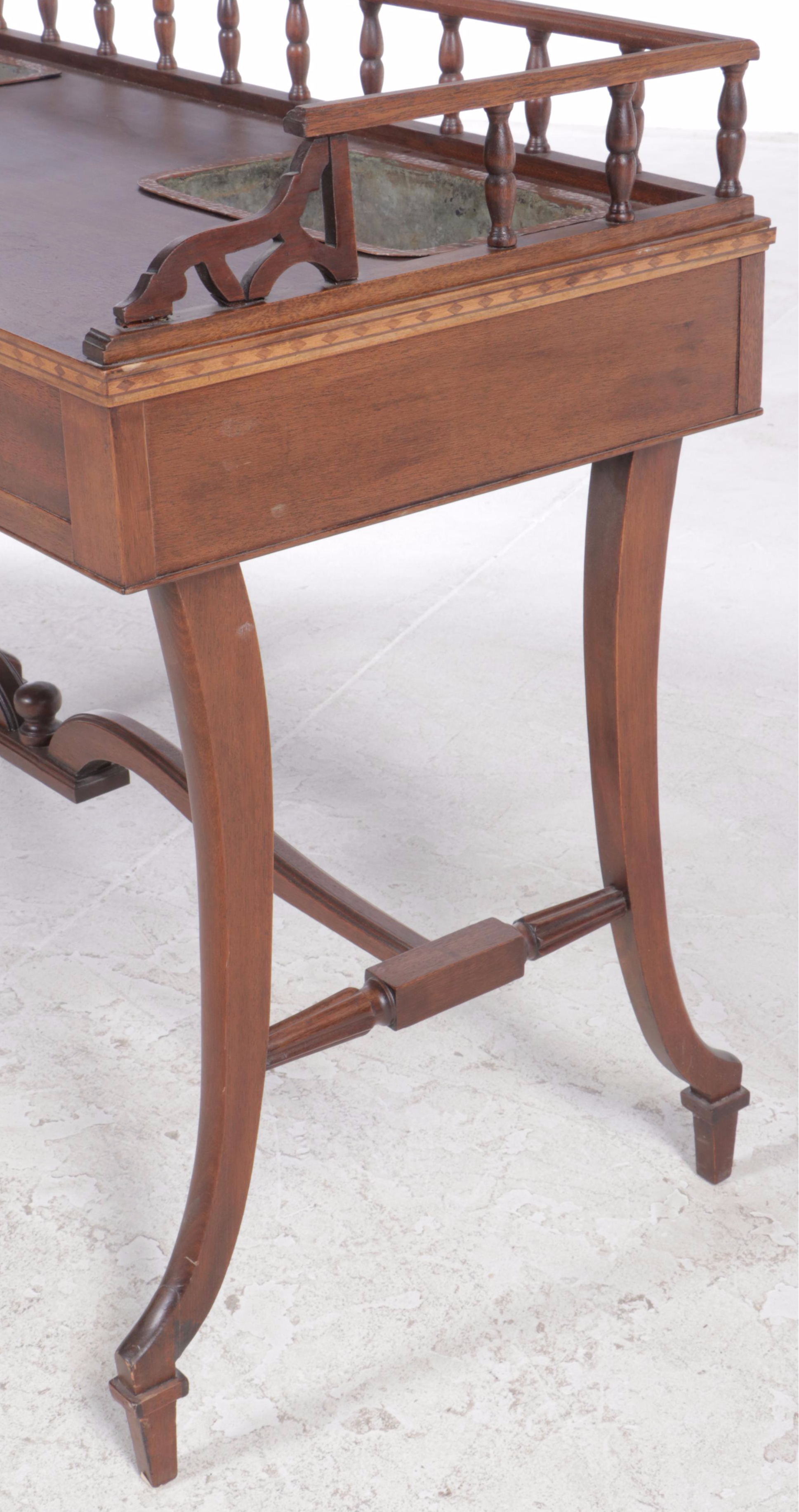Mahogany and Line-Inlaid Rafraichissoir Dry Bar Table